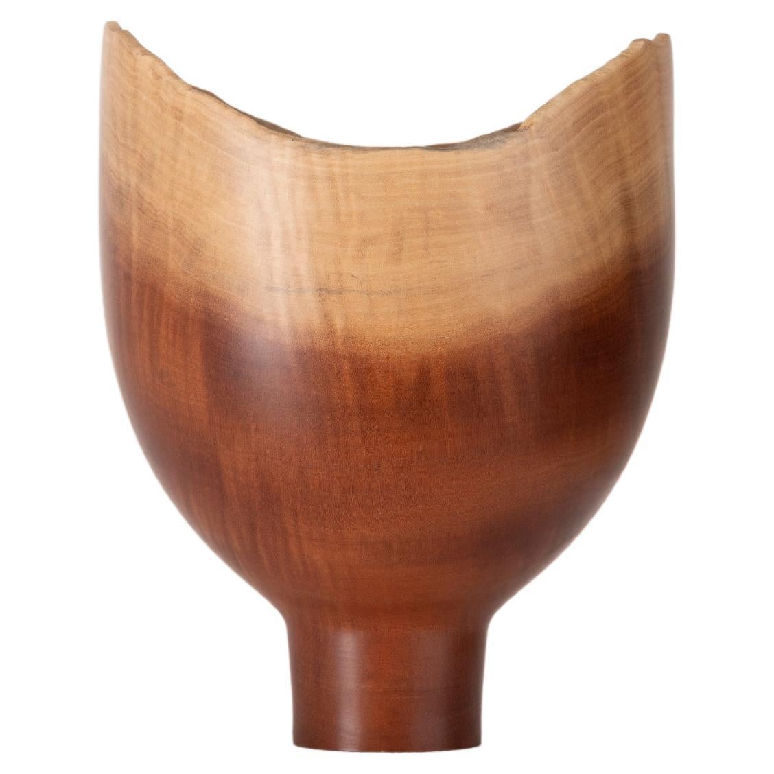 Vase sculptural Ray Key en rose ivoire des années 1990 signé