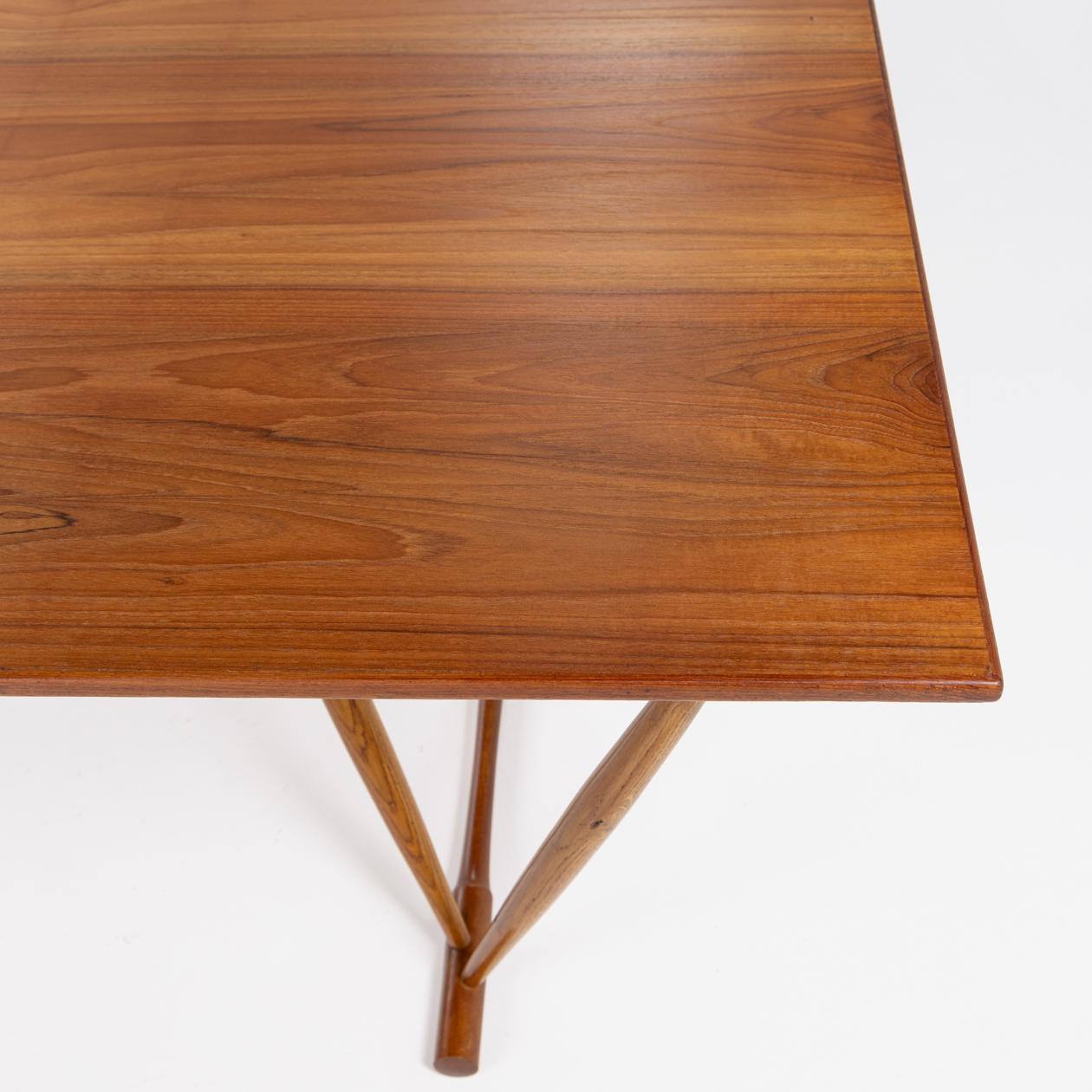 Sculptural work/dining table by Frode Holm In Good Condition In Copenhagen, DK