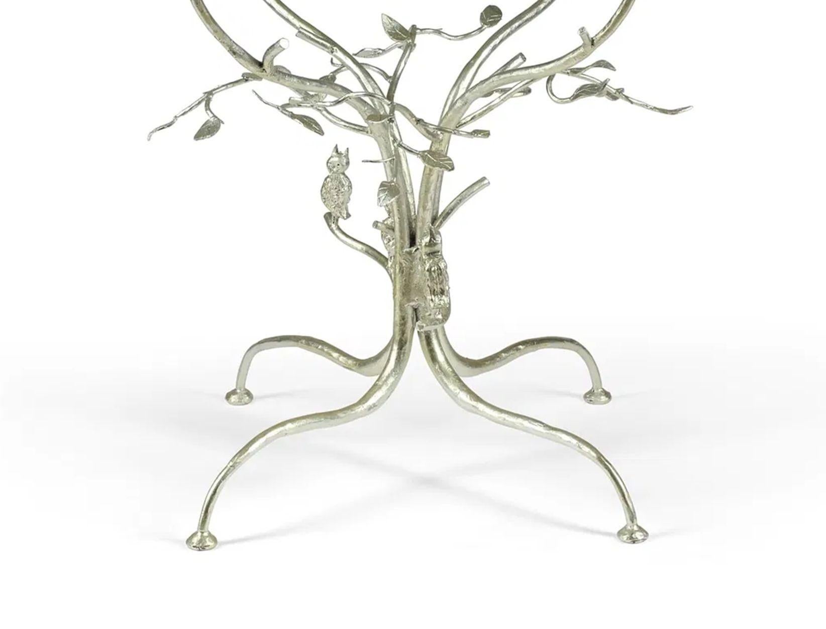 Table centrale sculptée en fer forgé à la manière de Diego Giacometti Bon état - En vente à Los Angeles, CA