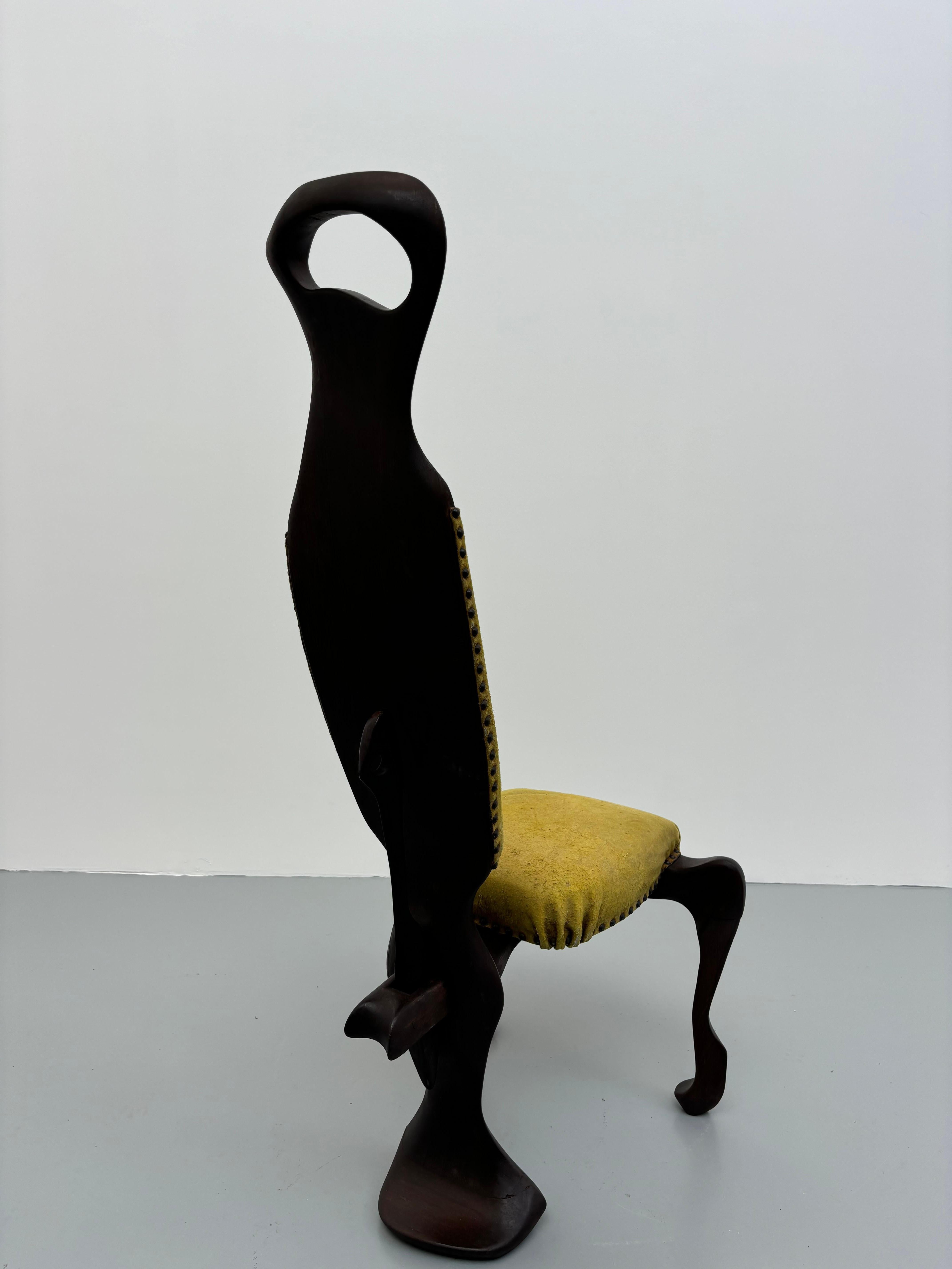 Stuhl Sculpturale von Gino Charpentier (Ende des 20. Jahrhunderts) im Angebot