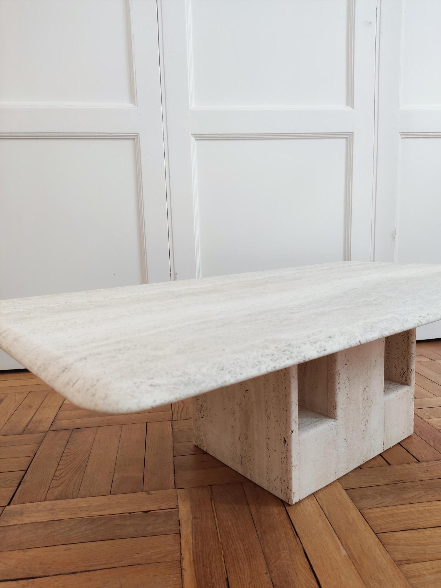 Travertine Sculpturale travertine coffee table - Claude Berradacci For Sale