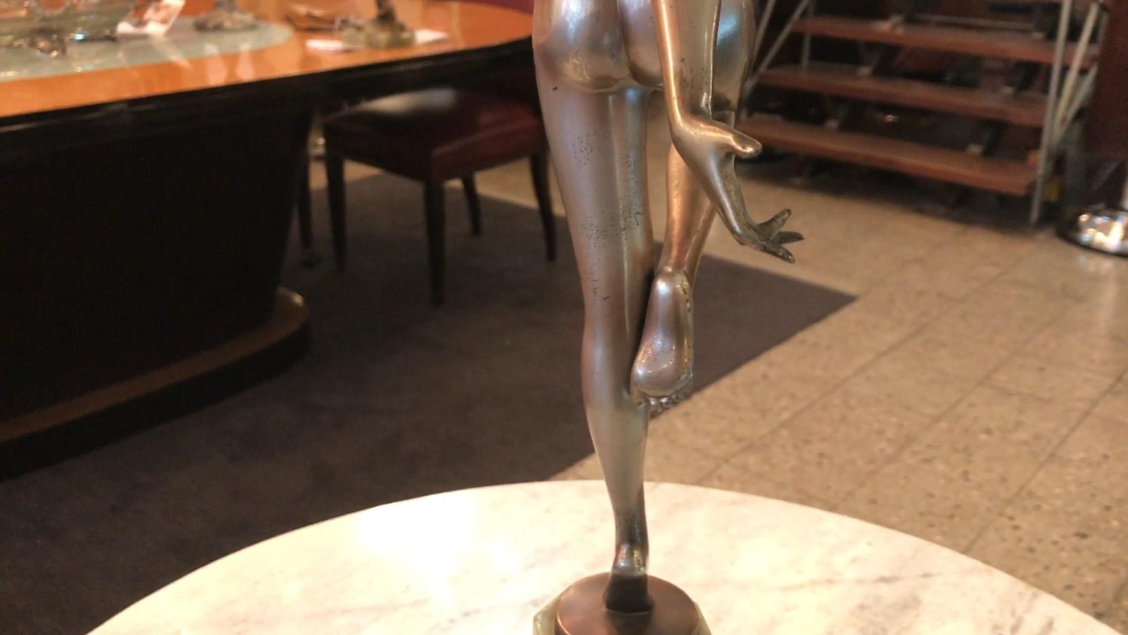 Scultura , 1920, Art Deco, Segno Lorenzl in vendita 6