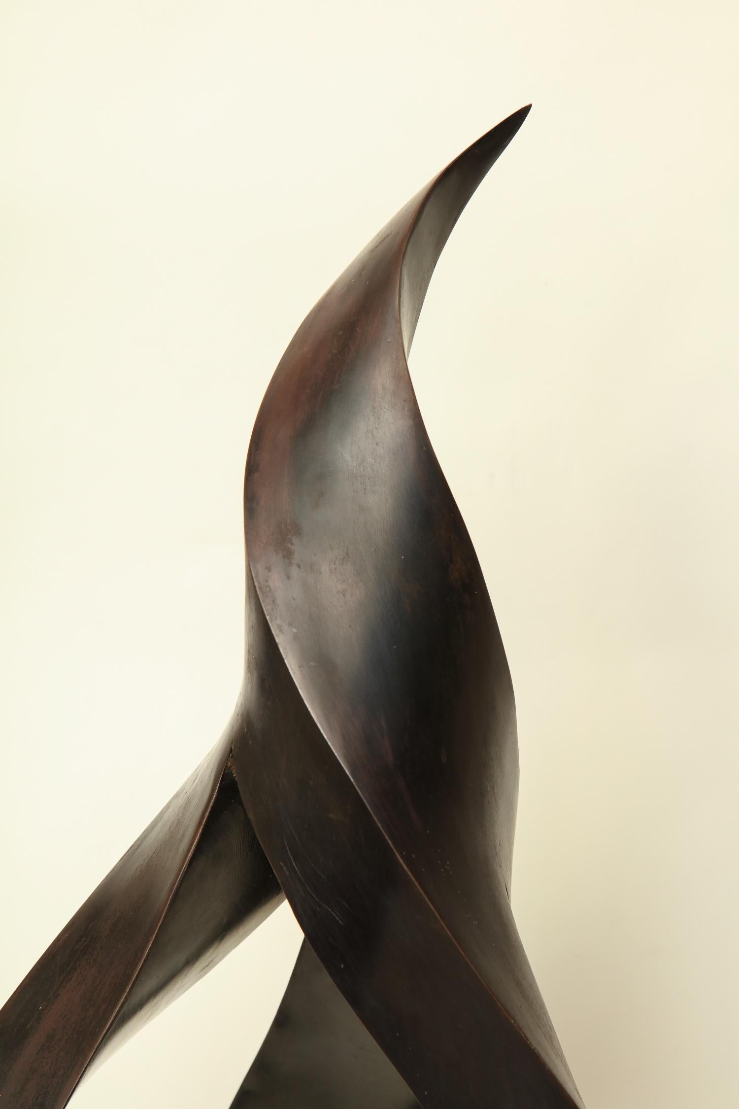 Sculpture abstract Futurist patinated bronze Mid-Century Modern, Italy, 1940s.