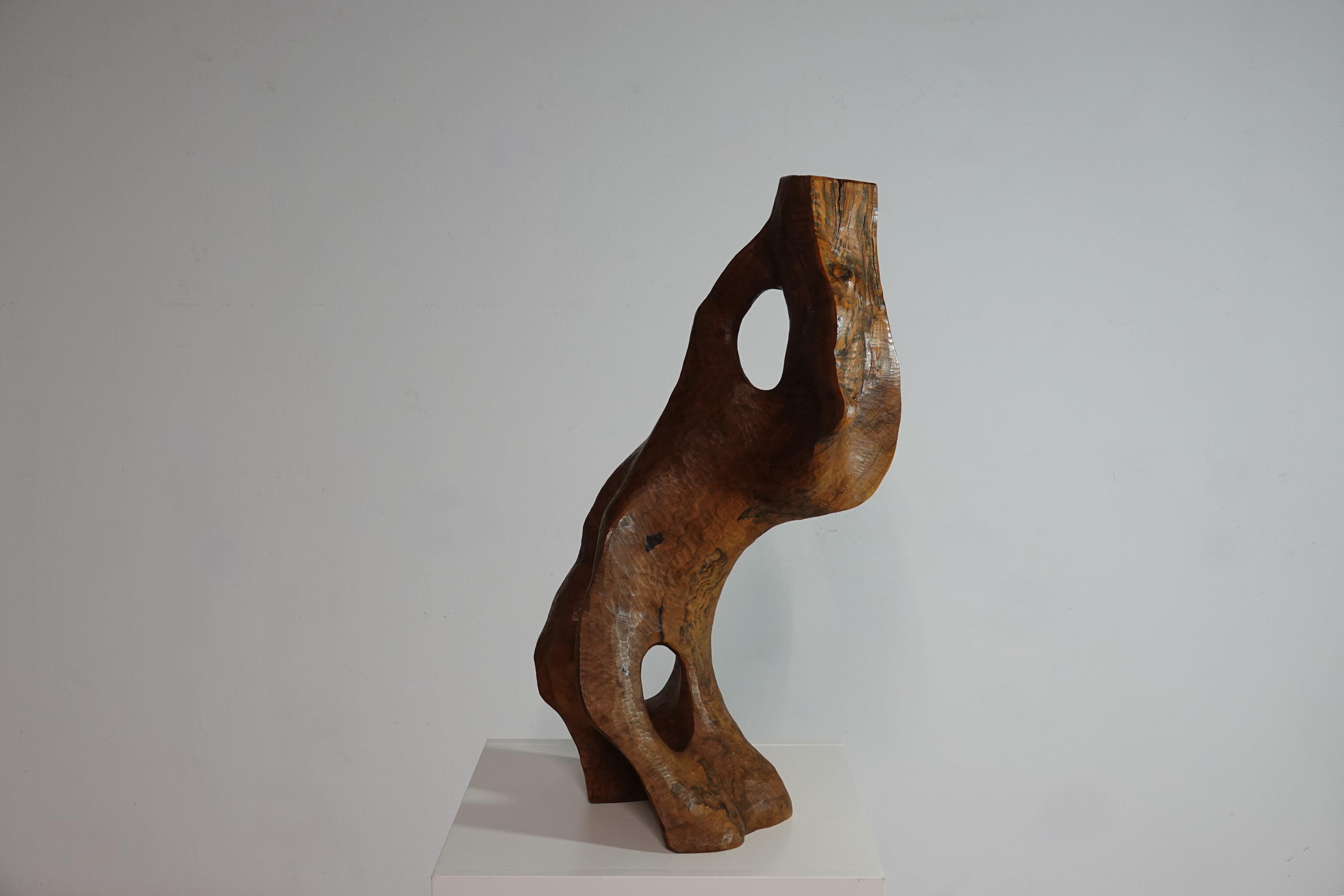 Sculpture abstraite de forme libre en bois d’olivier France vers 1960 In Good Condition For Sale In SAINT-OUEN-SUR-SEINE, FR