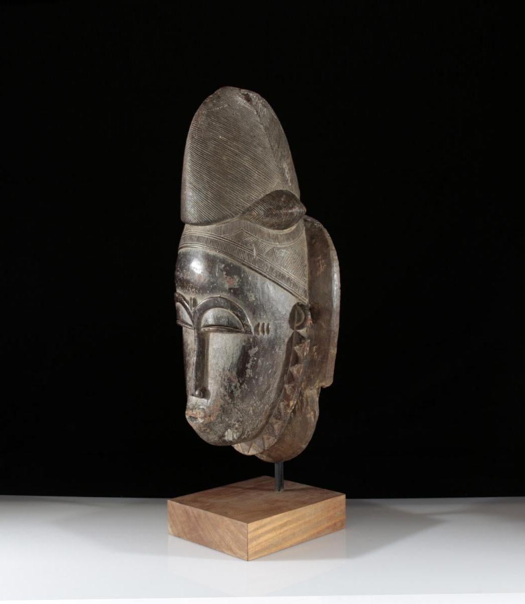 Ivoriano Scultura, Maschera africana, Costa d'Avorio, XX secolo. in vendita