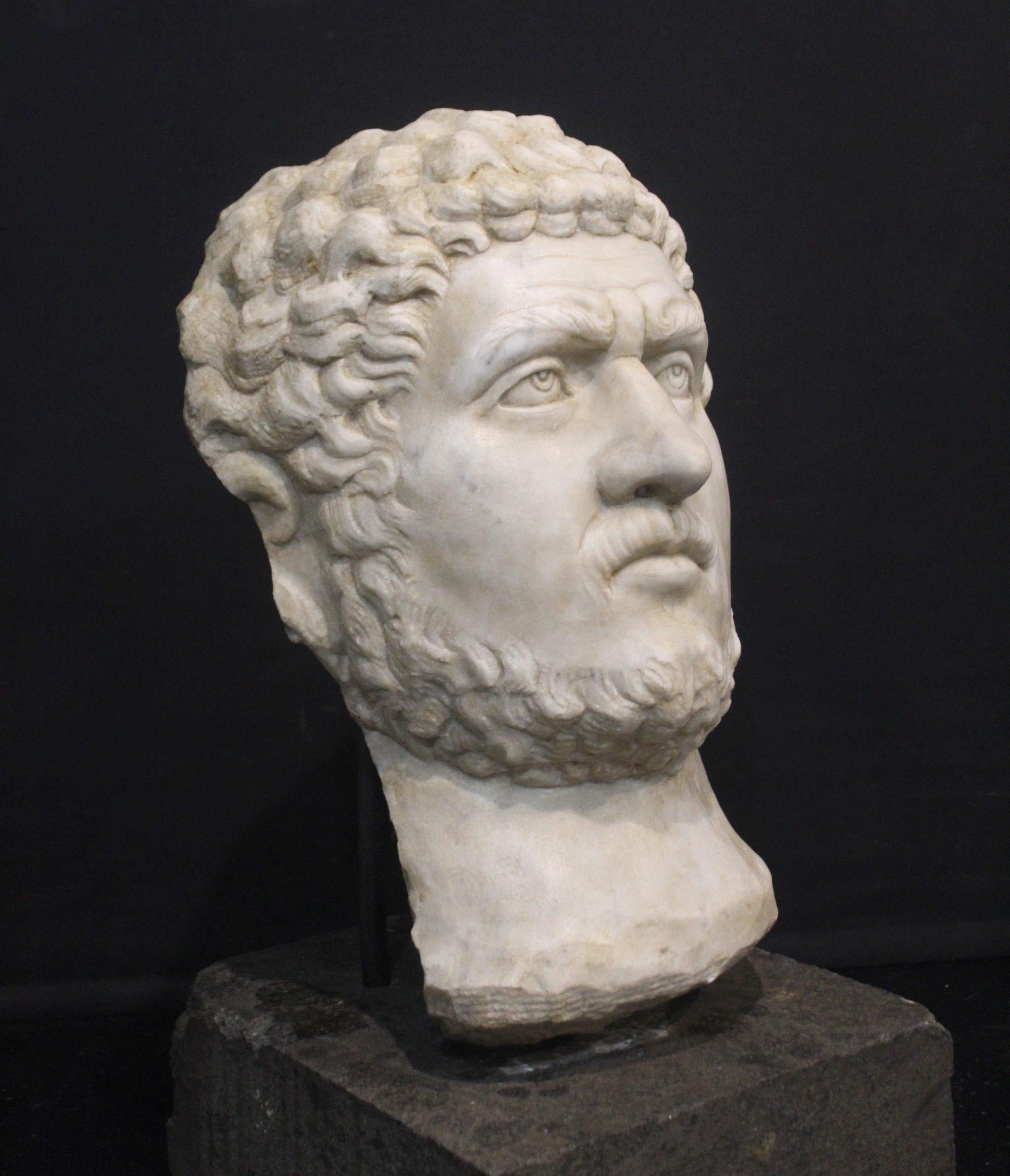 Escultura, Antigua cabeza de Caracalla, escultura de mármol, H.73 m Italiano en venta