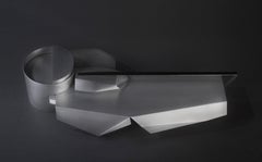 Sculpture en argent brossé et en aluminium poli de Todomuta Studio