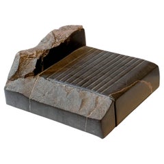 Scultura A. Stone Funzionale realizzata a mano Pedra Negra F-3 di Ricard Casabayó