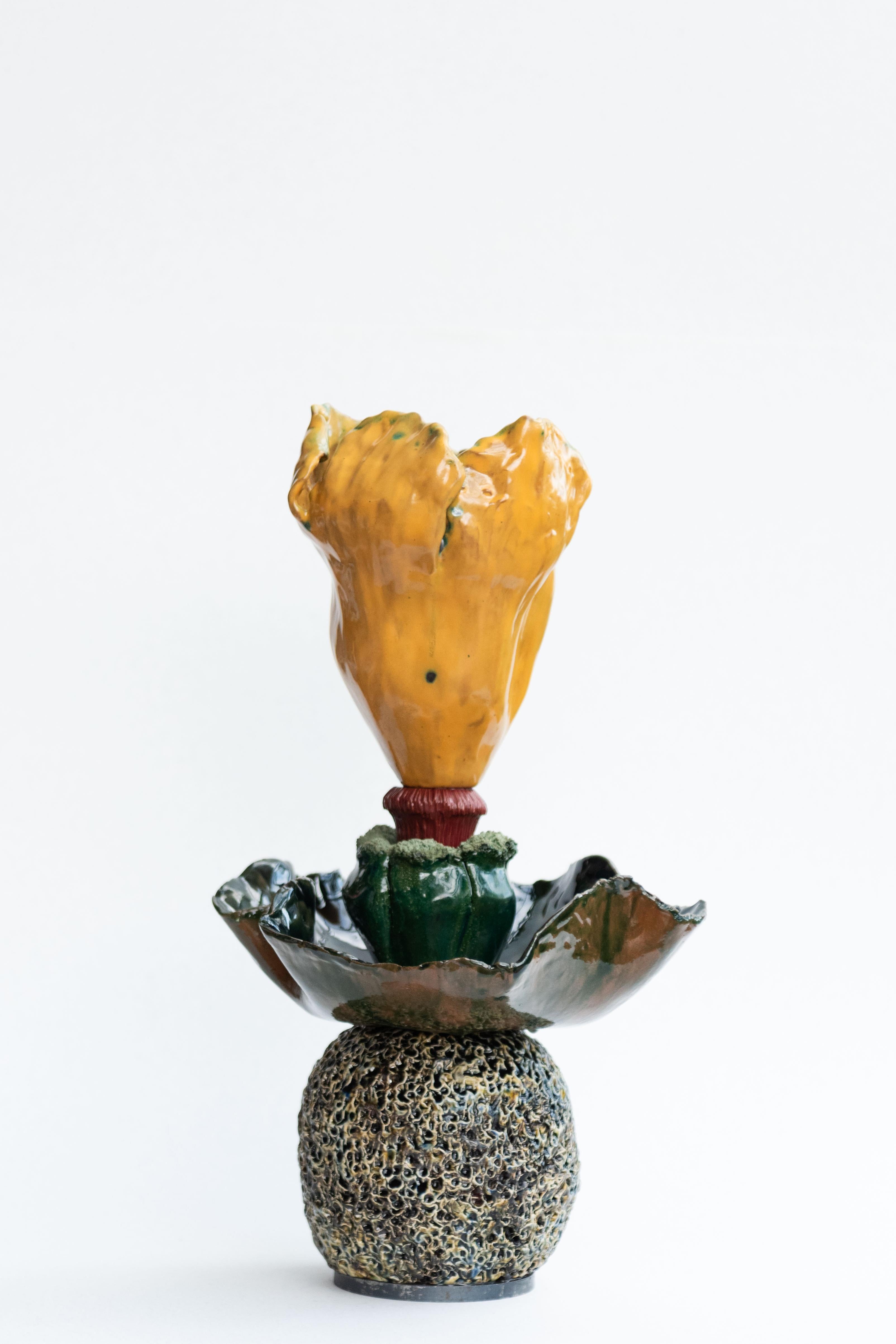 Scultura Bloomen 14 di Zanellazine Ceramics
Dimensioni: L. 26 x P. 23 x H. 43 cm
Materiali: Argilla rossa e bianca, argilla verde semirefrattaria. 

Circa:
Giovanna Zighetti, ceramista e scenografa, e Lucia Zamberletti, consulente di moda, sono