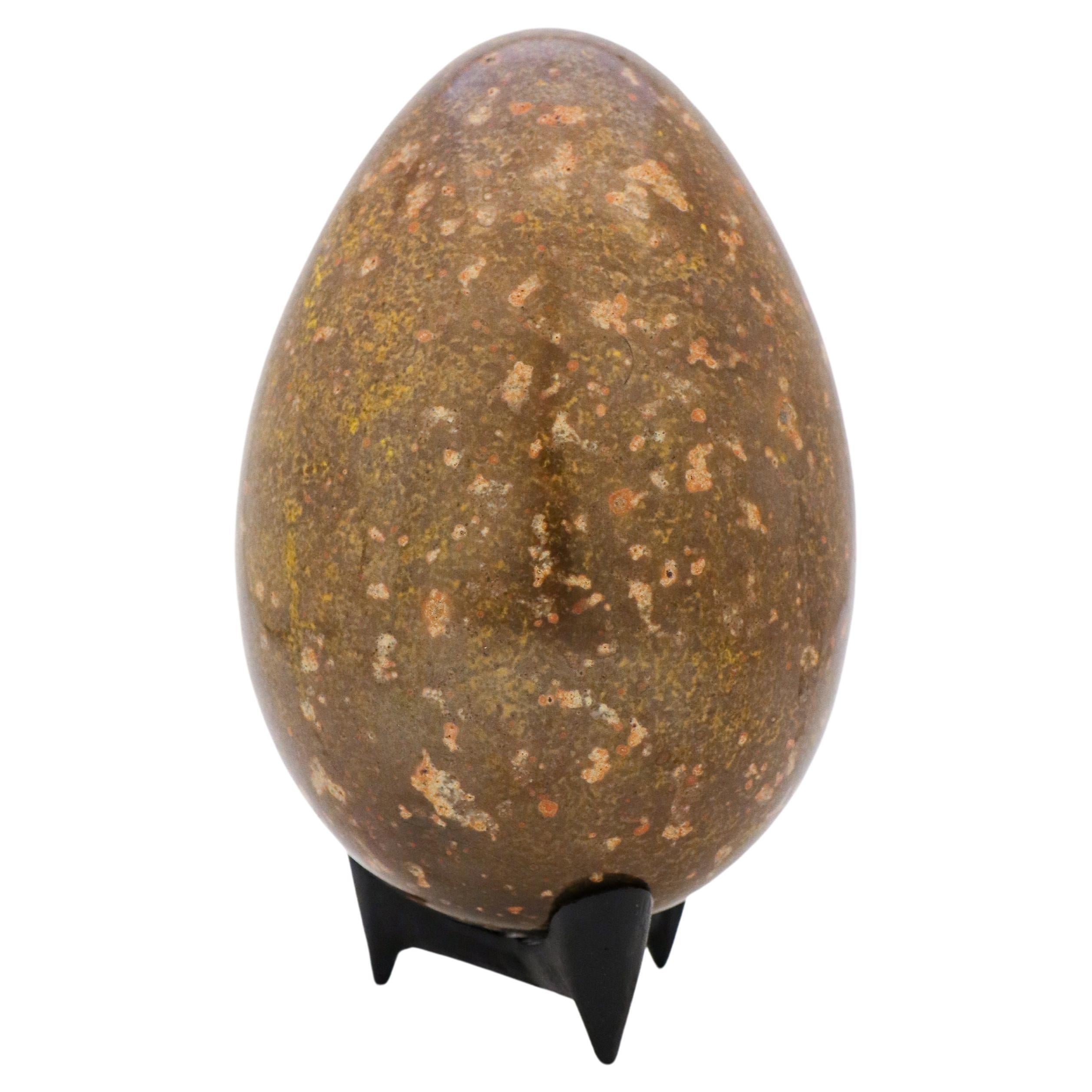 Sculpture Brown & Yellow Speckled Egg in Ceramics by Hans Hedberg, Biot, France For Sale