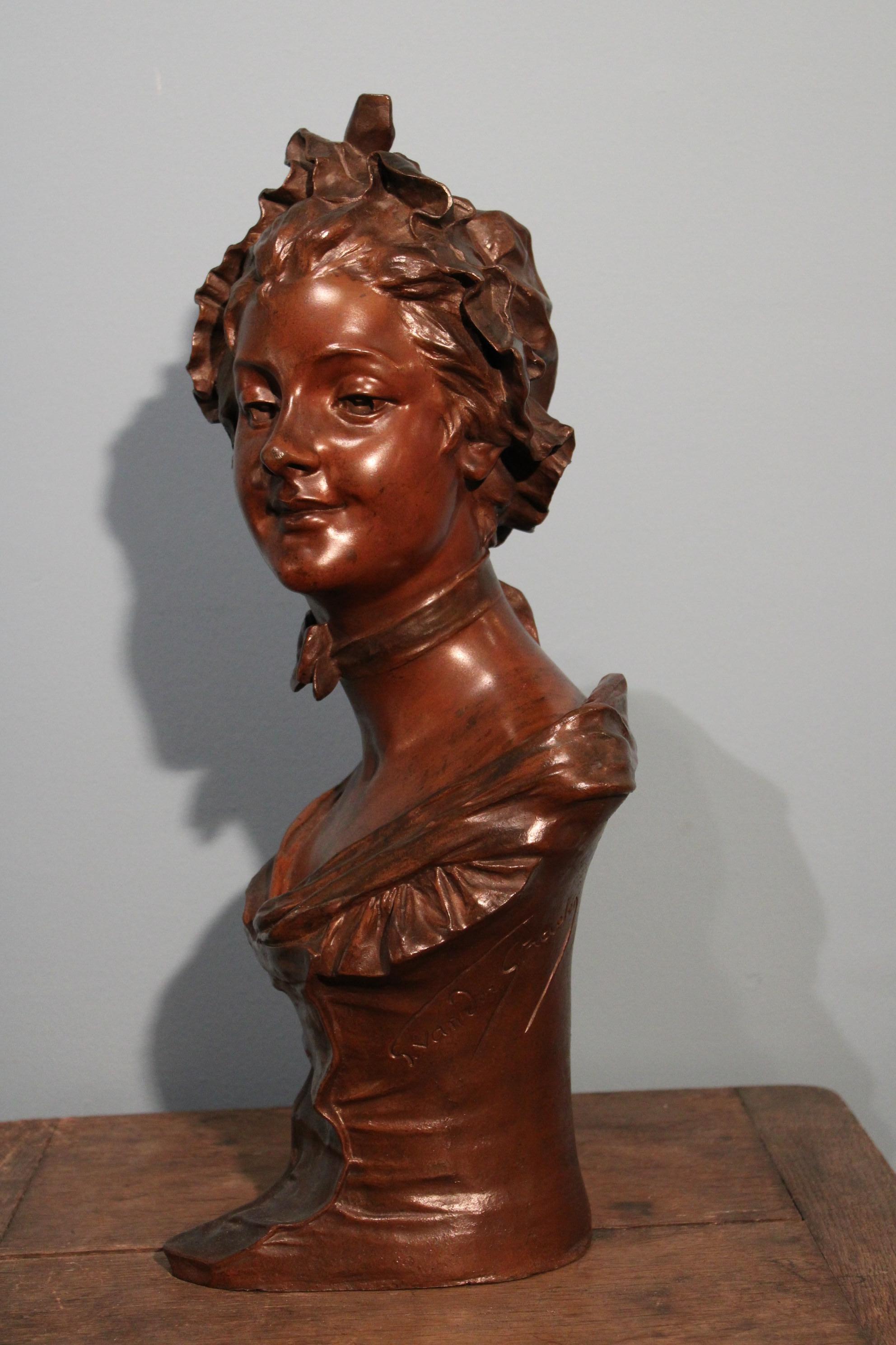 Sculpture Bust of a Woman in Bronze by Georges Van Der Straeten For Sale 1