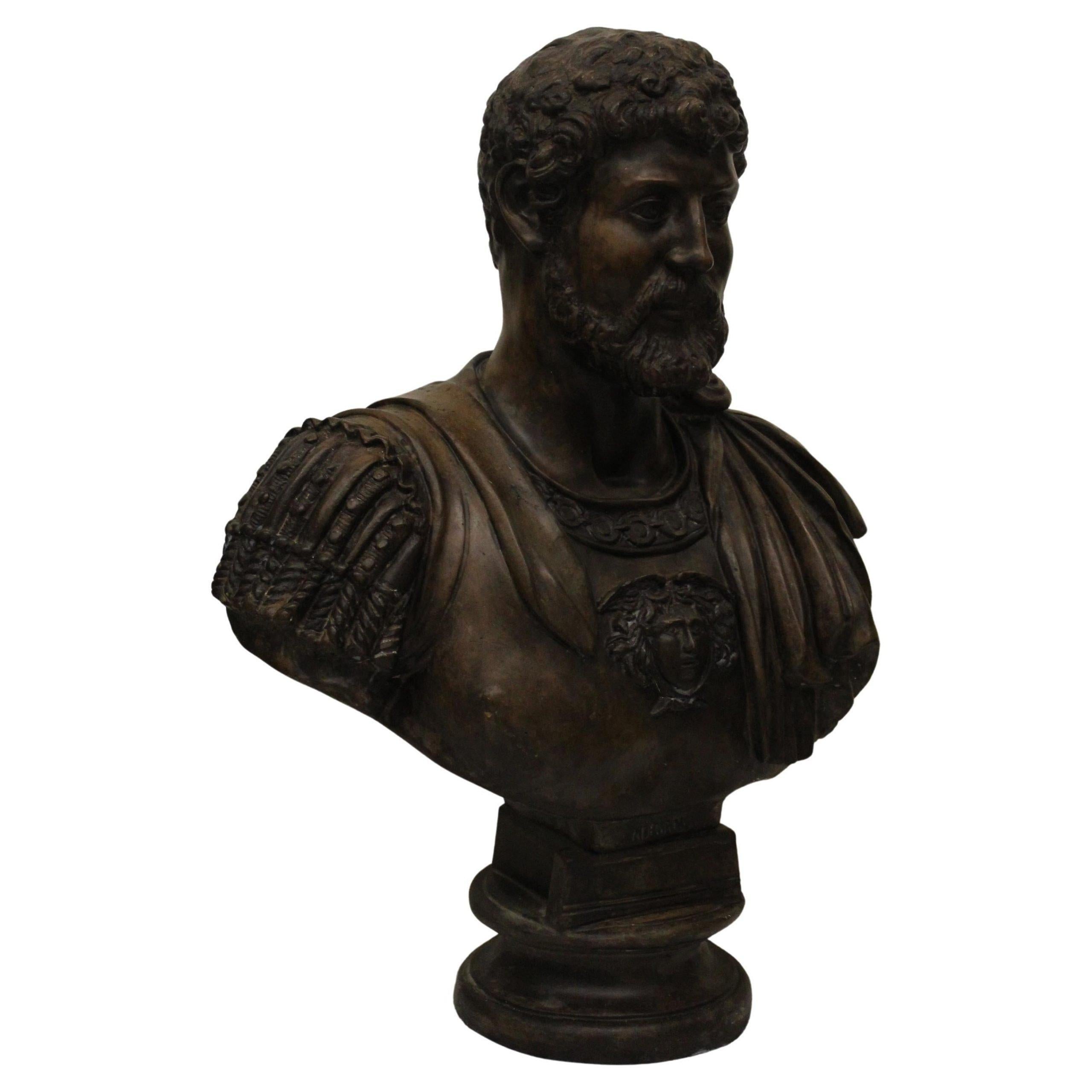 XX secolo Scultura, Busto di Adriano in vendita