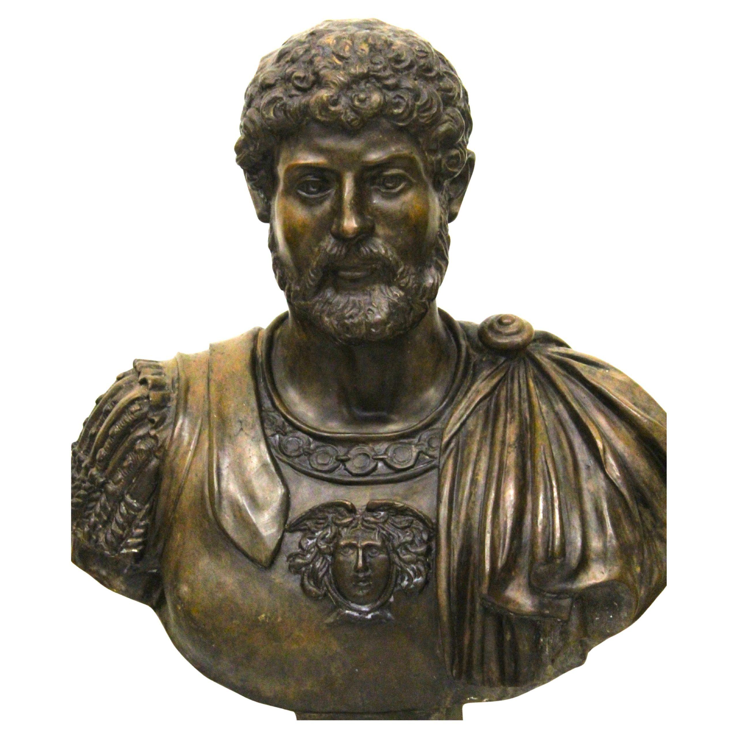 Scultura, Busto di Adriano in vendita 1