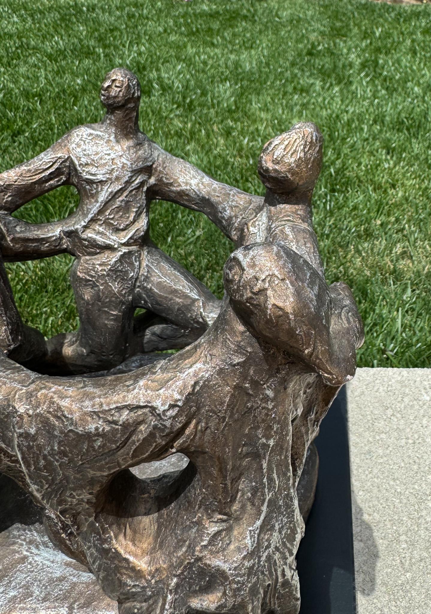 Sculpture de Klara Sever pour Austin Productions  1970's en vente 3