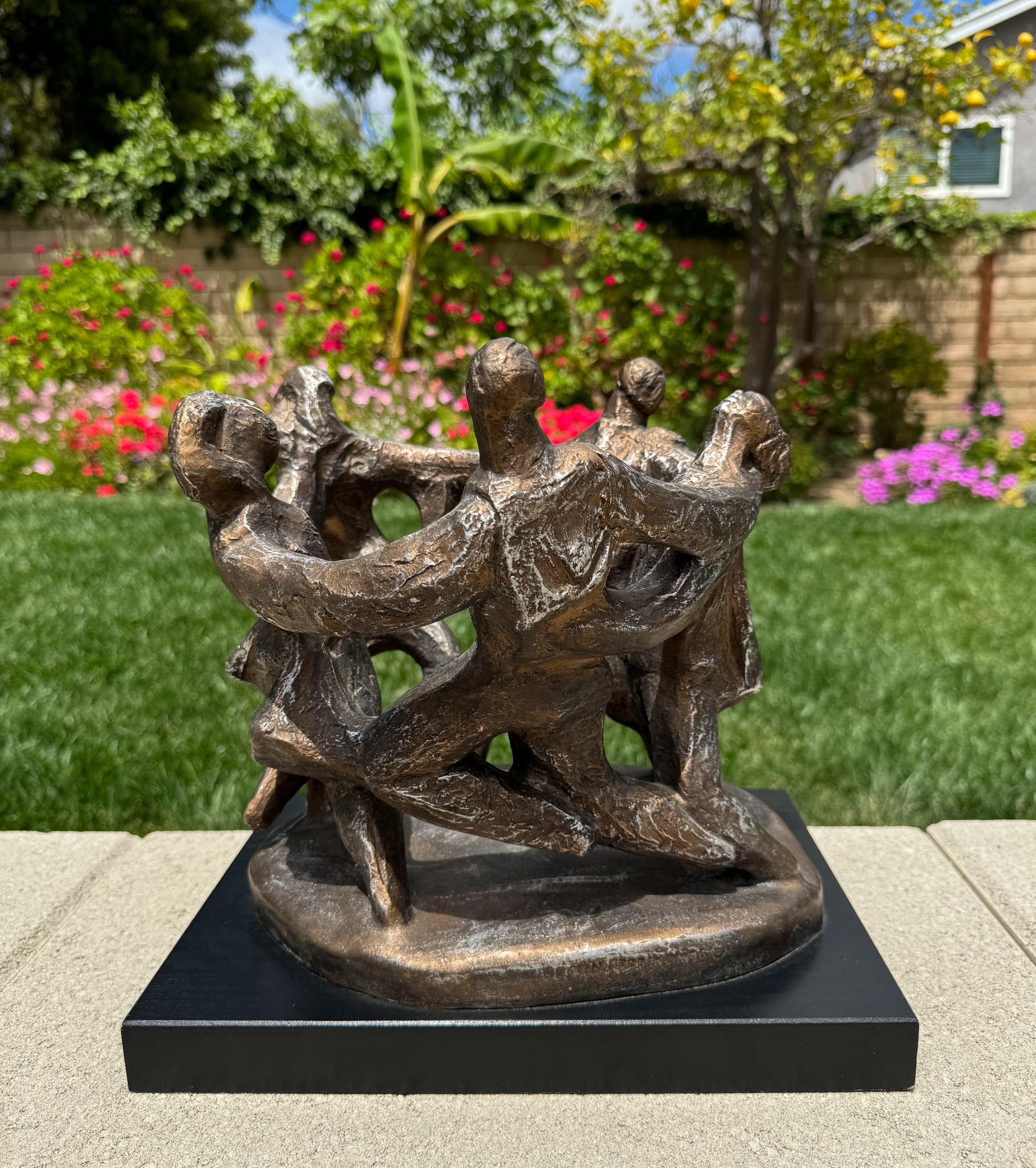 20ième siècle Sculpture de Klara Sever pour Austin Productions  1970's en vente