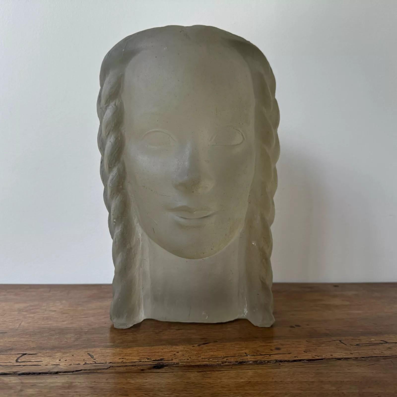 Skulptur von Lucien Lafaye, weibliches Gesicht aus gegossenem Glas, um 1950 im Angebot 3