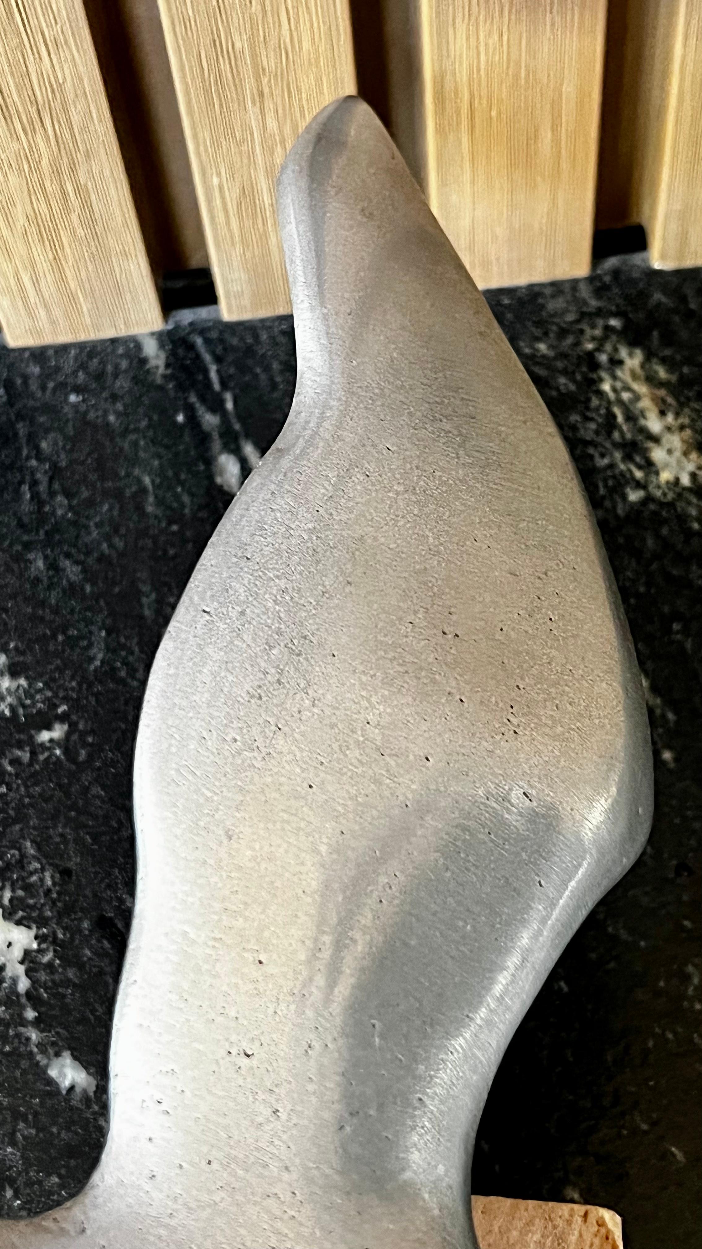 Escultura del artista mexicano Heriberto Juárez en venta 4