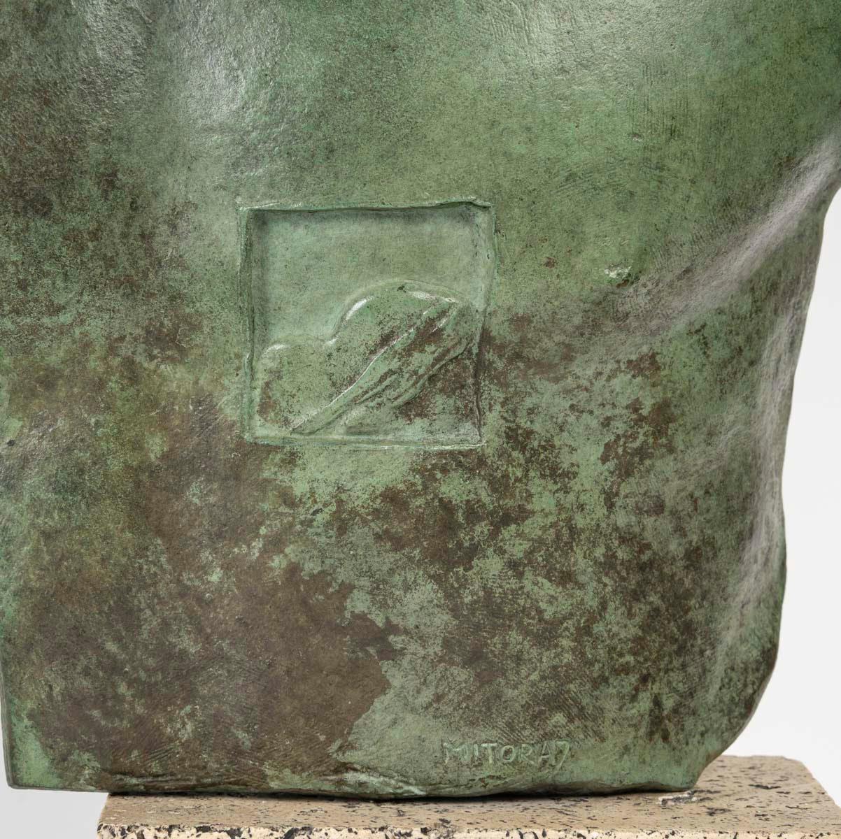 Francese Scultura di Mitoraj raffigurante un busto di uomo in bronzo, XX secolo. in vendita