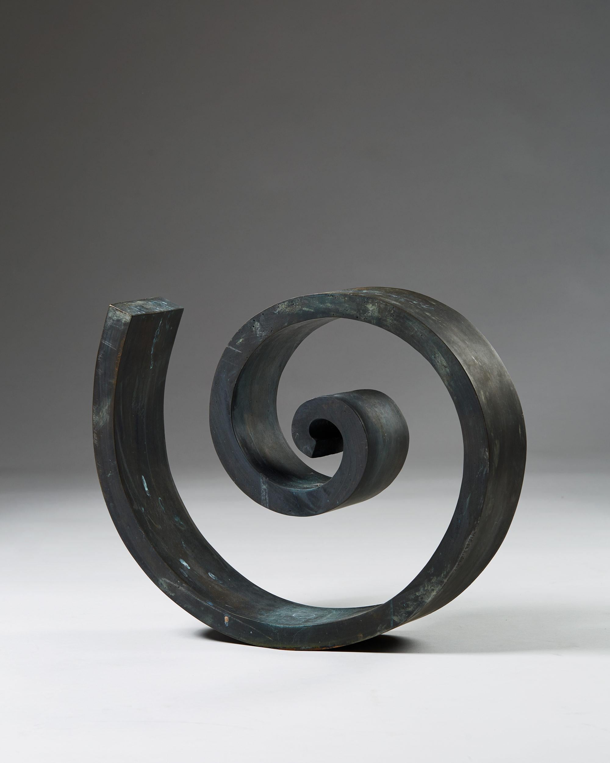 Sculpture de Nils G. Stenqvist,
Suède. 1950's.

Bronze.

Une pièce unique.

Dimensions :
H : 38 cm / 1' 2