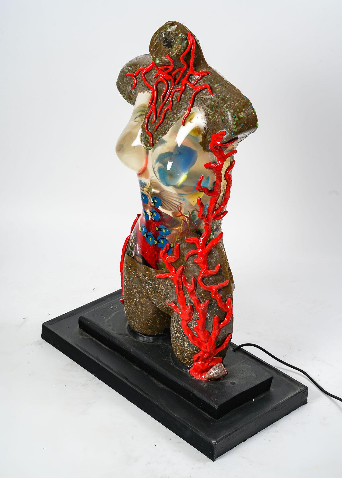 Sculpture de Paolo Orlando, Titre : « La Femme Aquarium » en vente 3