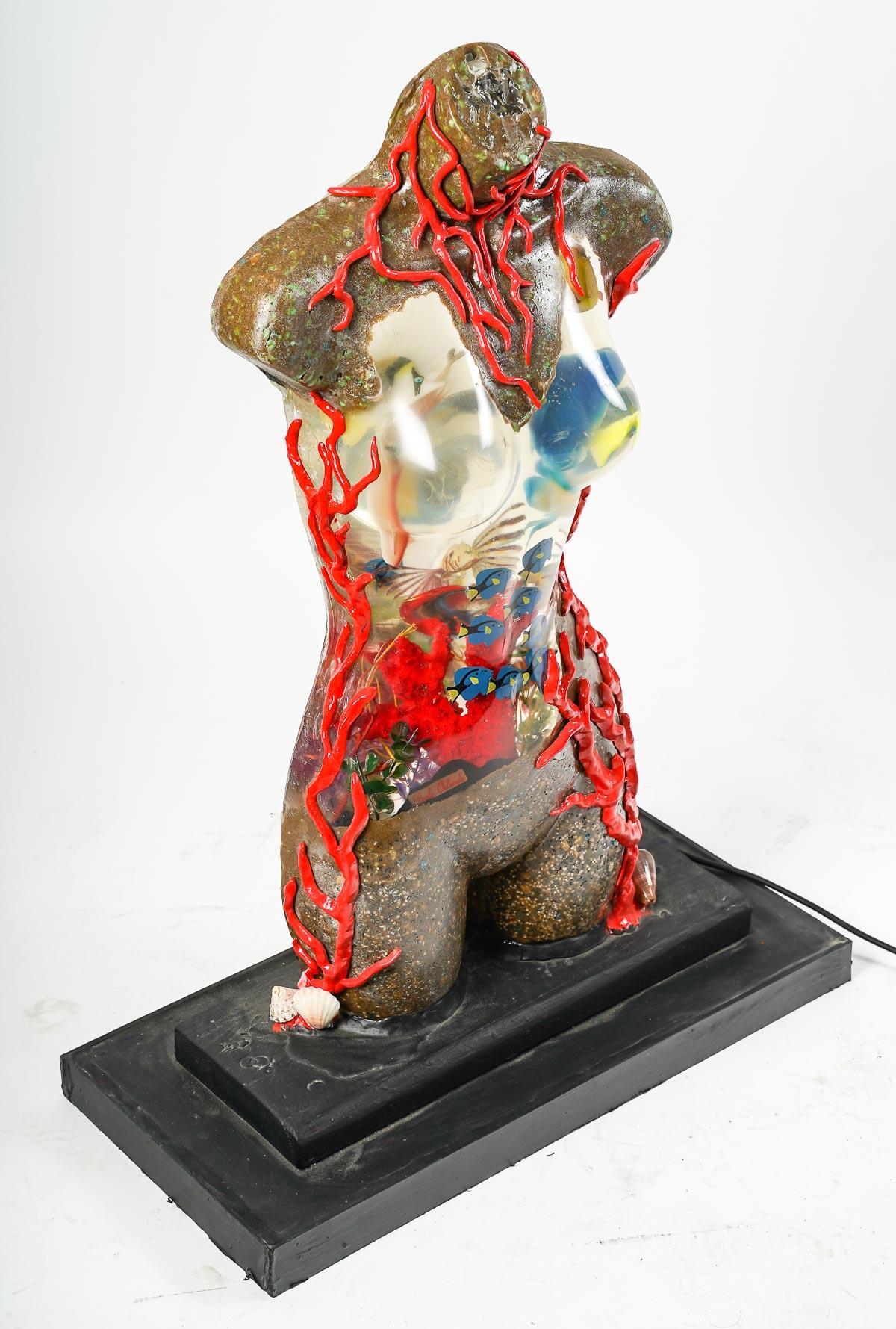 Sculpture de Paolo Orlando, Titre : « La Femme Aquarium » en vente 4
