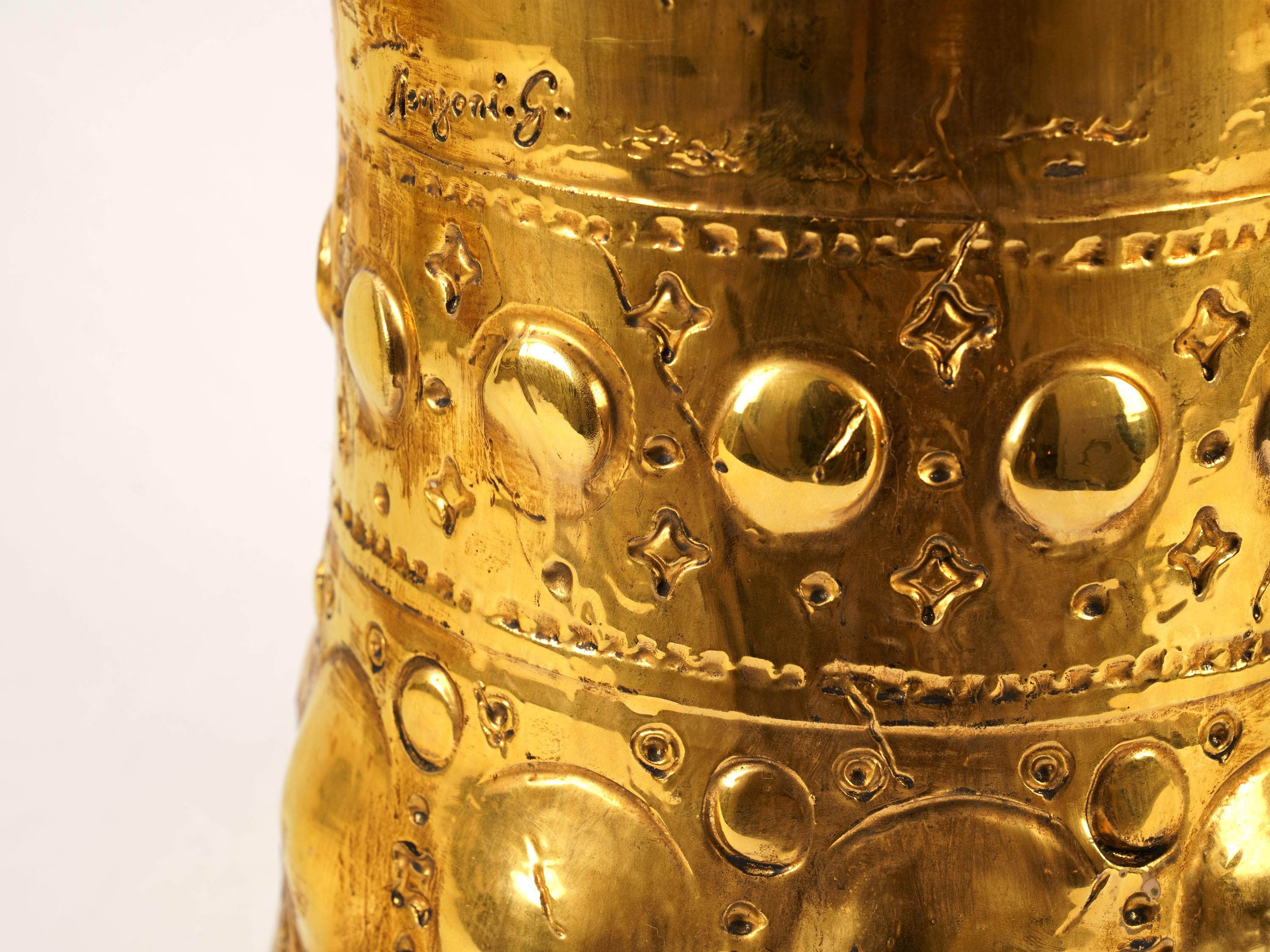Skulptur Keramikvase 24 Karat Gold Lüster-Gefäß Dekoration Handgefertigt Italien  (21. Jahrhundert und zeitgenössisch) im Angebot
