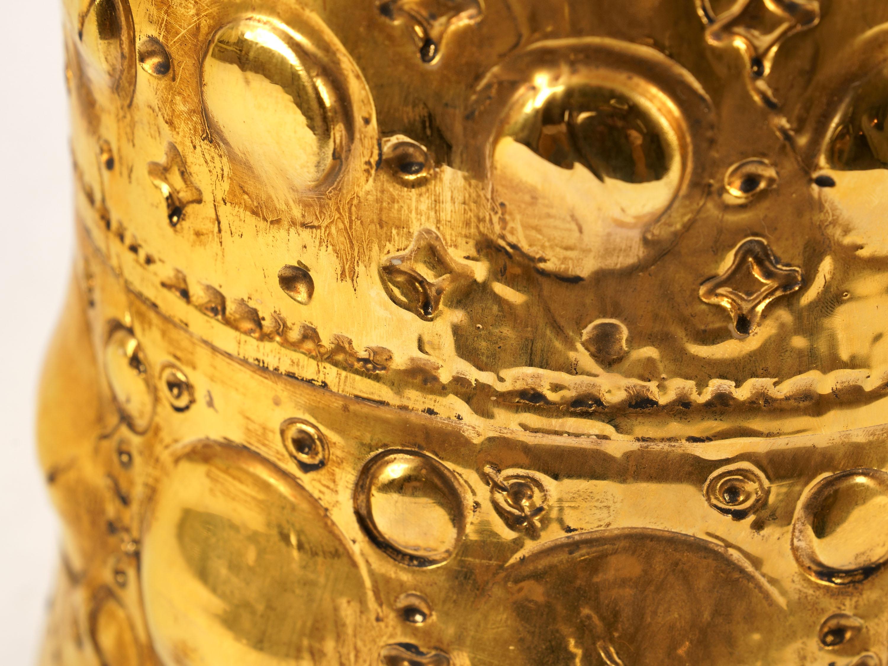 Sculpture Ceramic Vase 24 Karat Gold Luster Vessel Decoration Handmade, Italy For Sale 2