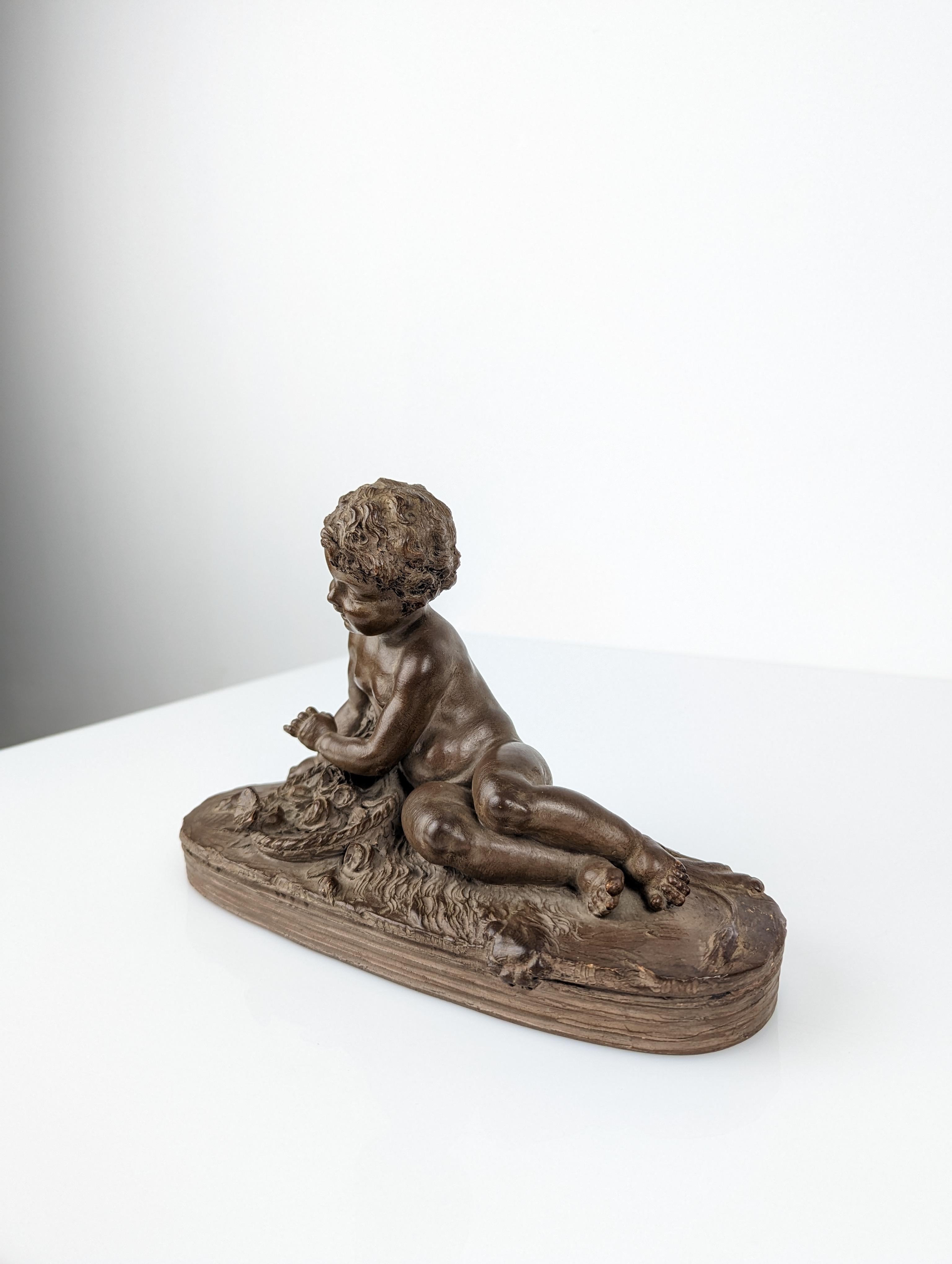 XVIIIe siècle Sculpture Child Child Hercules on Lion Skin par Renè Rod en terre cuite en vente