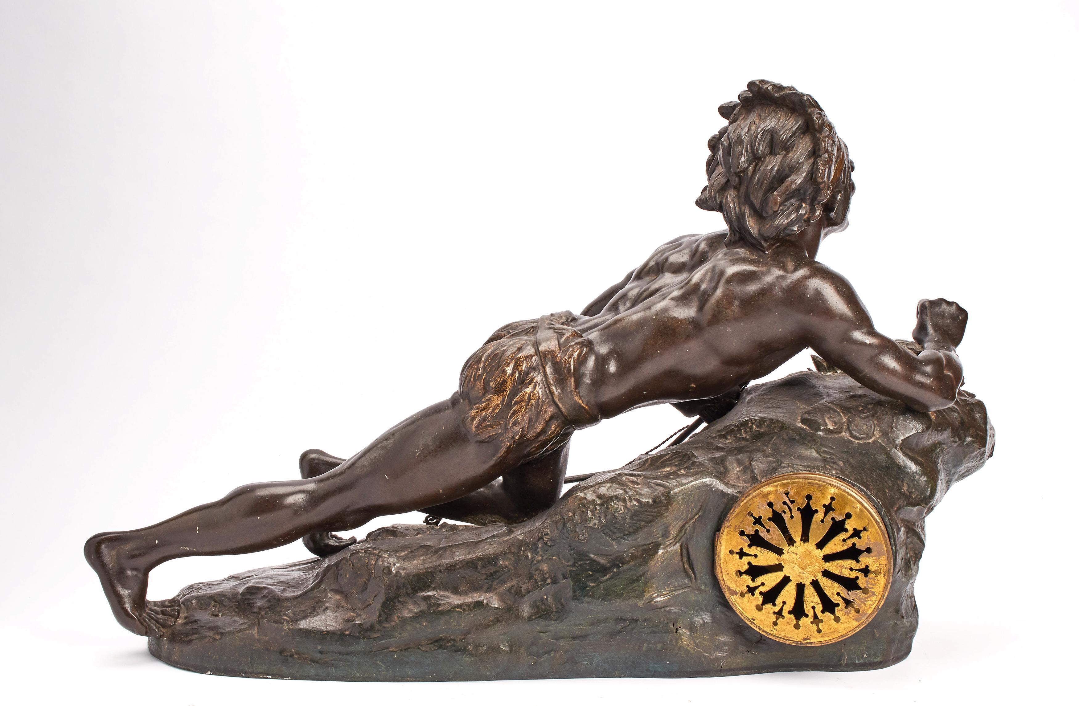 Sculpture Clock Depicting a Native American, France, 1890 In Good Condition In Milan, IT