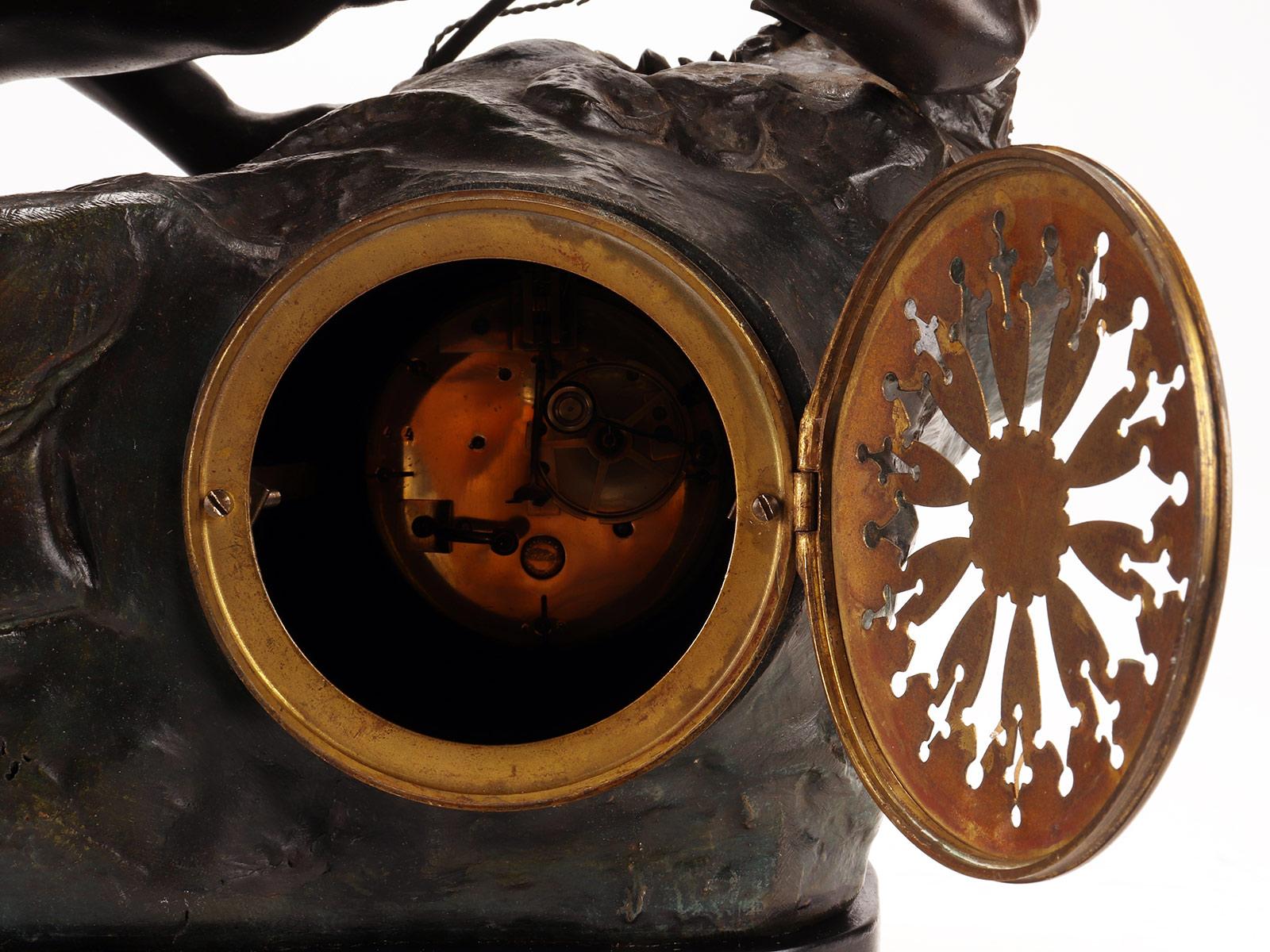 Sculpture clock depicting a native American, France 1890. For Sale 3