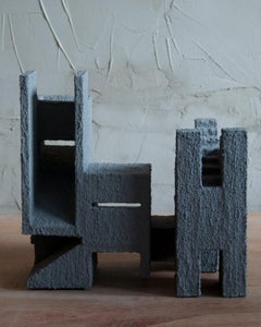 Skulptur Contemporary Geometric Constructivist Wood Concrete Grey - The Dog