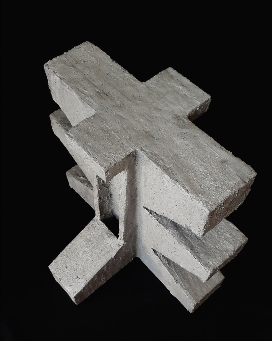Espagnol Sculpture géométrique contemporaine constructiviste en bois gris béton - Le cheval en vente