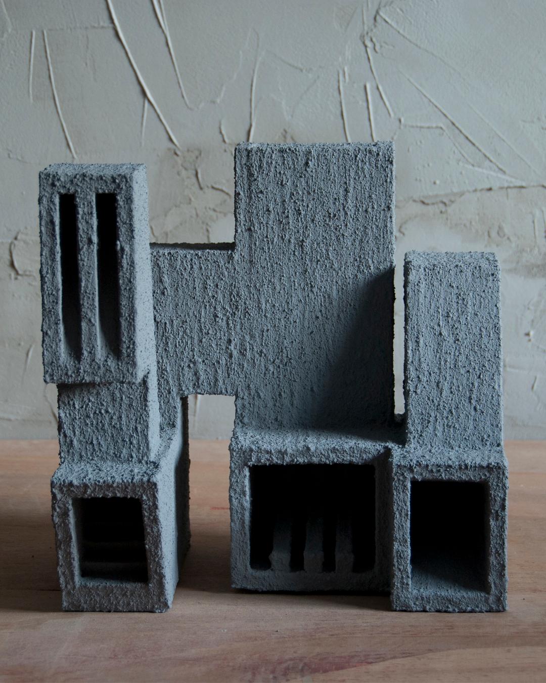Escultura Contemporánea Geométrica Constructivista Madera Hormigón Gris- El Barco Futurista en venta