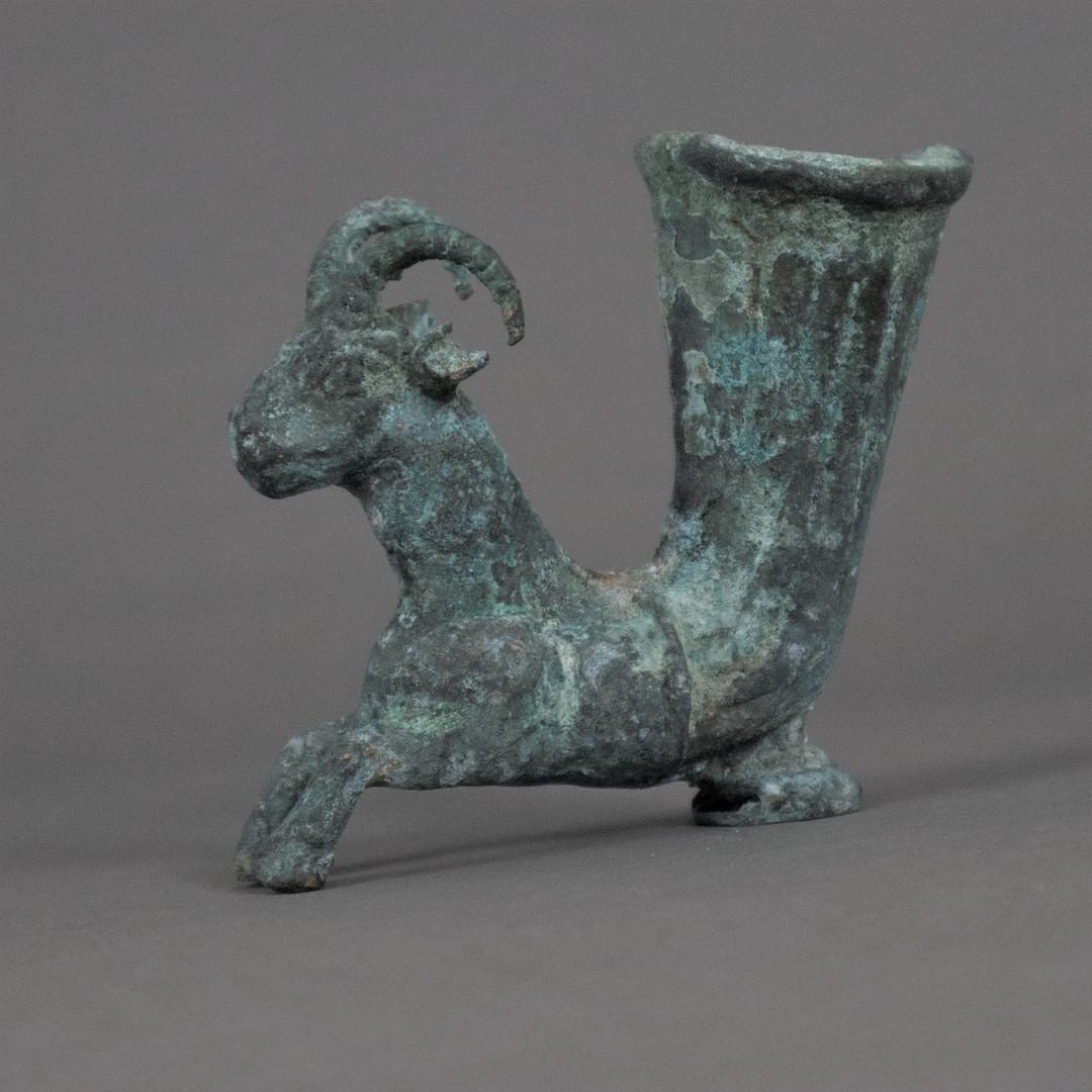Sculpture Decorative Ancient Rython, Rare Copper Prehistoric Wine Drinking Glass

The drinking horns from Persia Iran. It is made from bronze.

Rythones are from ancient eras and the horns were used for drinking wine and other beverages, also, at