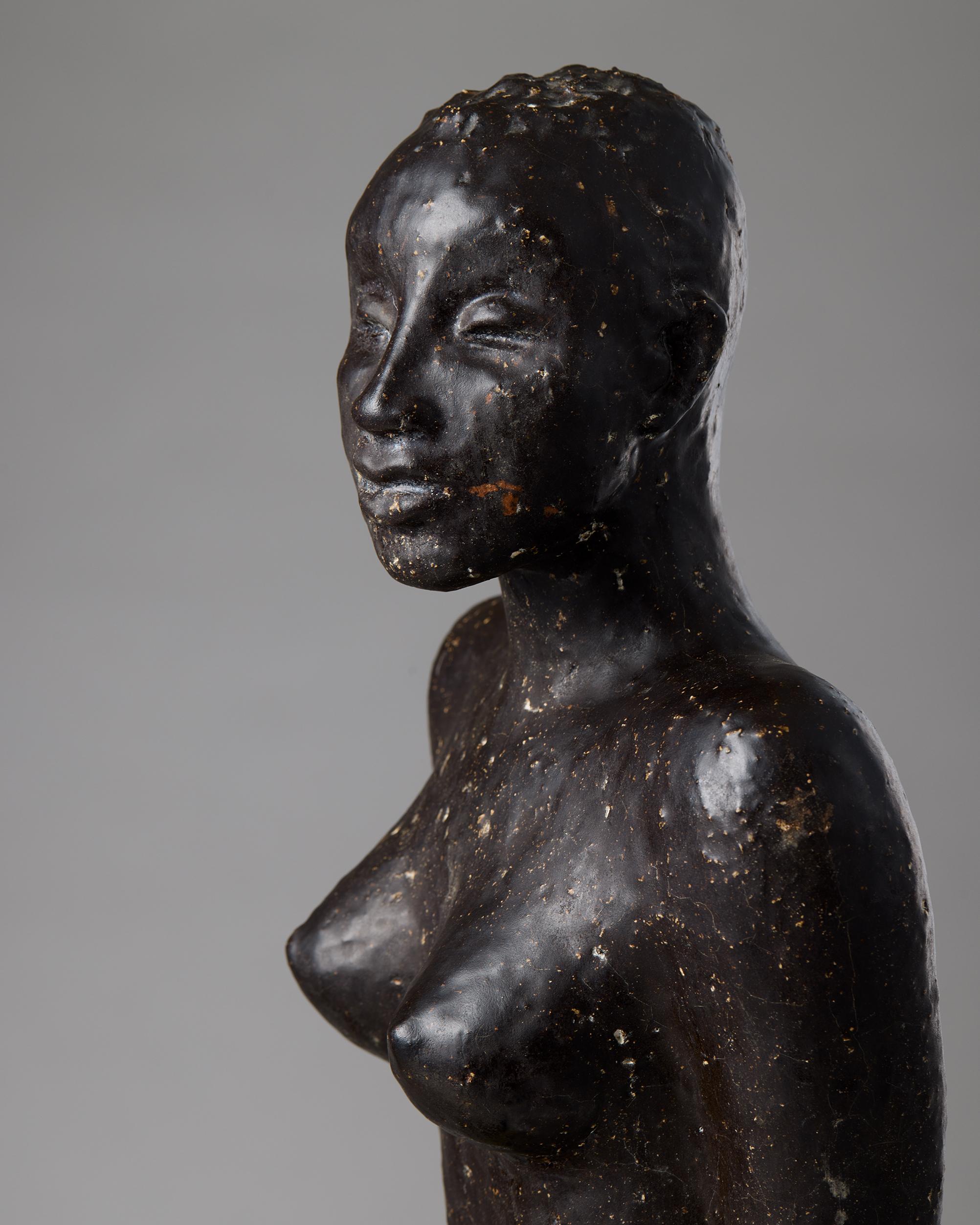Sculpture designed by Vicke Lindstrand, for Uppsala Ekeby, Sweden, 1947-1948. For Sale 1