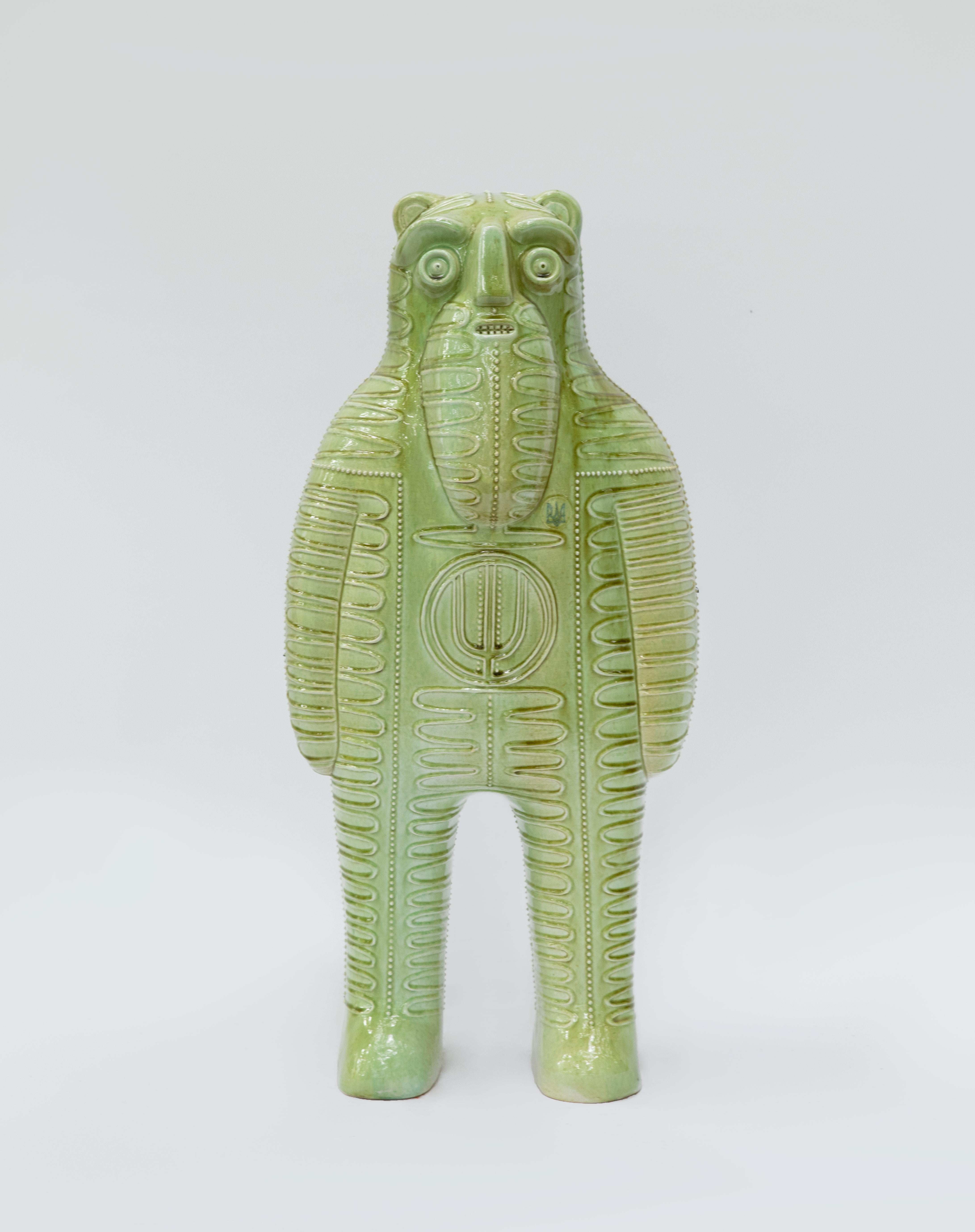 DIDO est une série d'objets d'art uniques du studio de céramique MAKHNO qui suit et développe les traditions de la sculpture zoomorphe ukrainienne, un monument unique d'art décoratif et appliqué dont l'histoire millénaire remonte à Trypillia.

Les