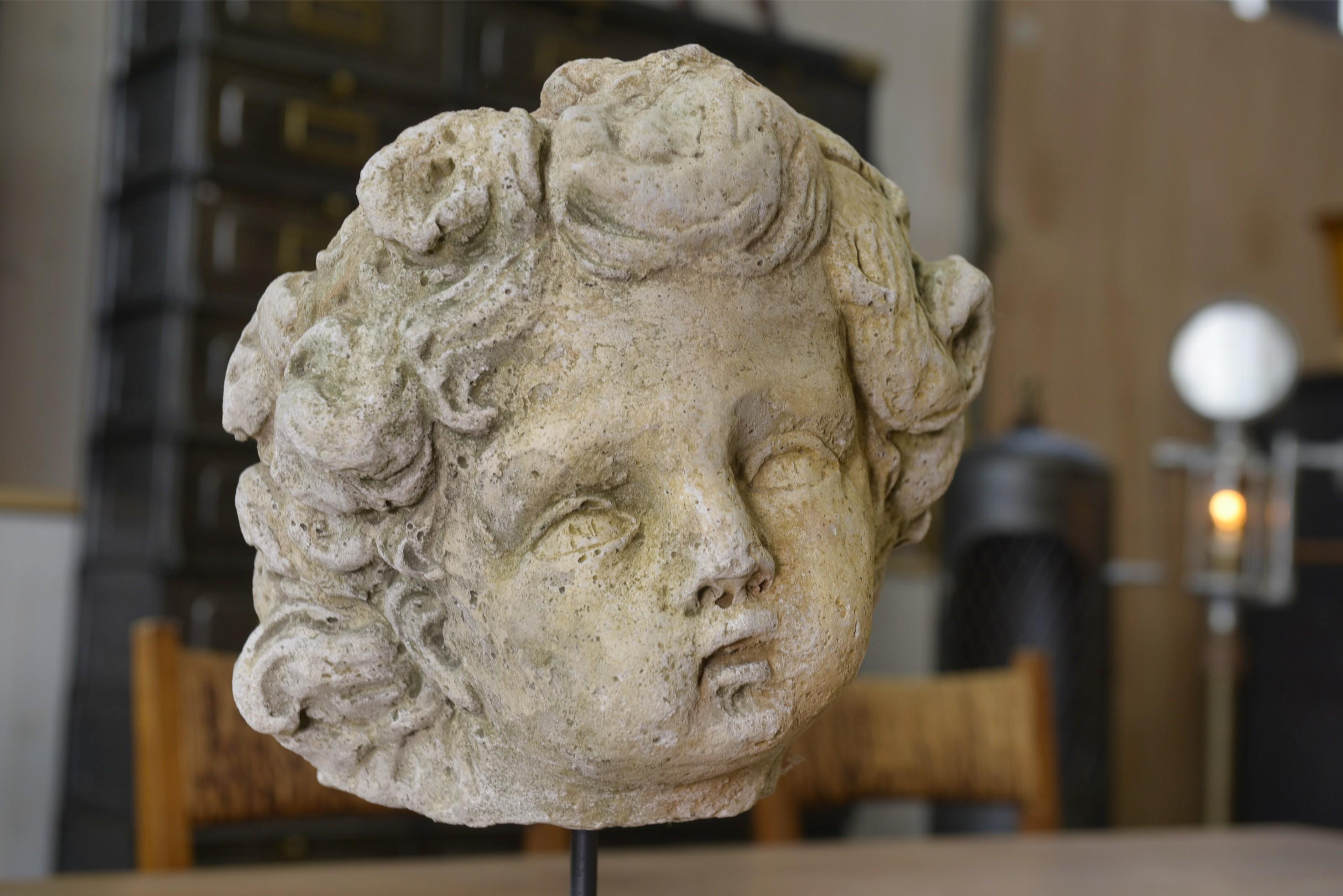 Sculpture en pierre reconstituée style antique XXème For Sale 4