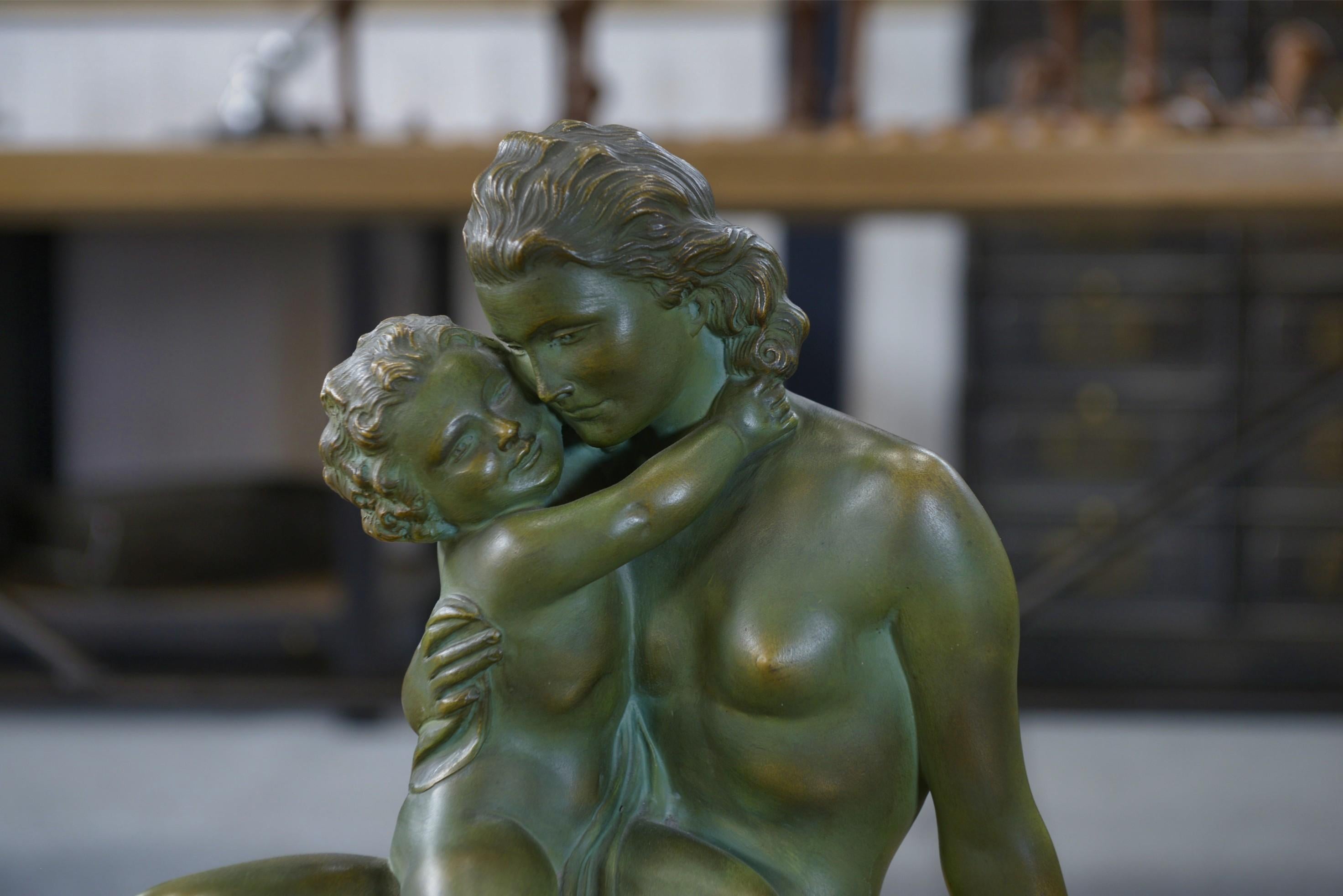 Sculpture en terre cuite patine bronze par Ugo Cipriani en vente 2
