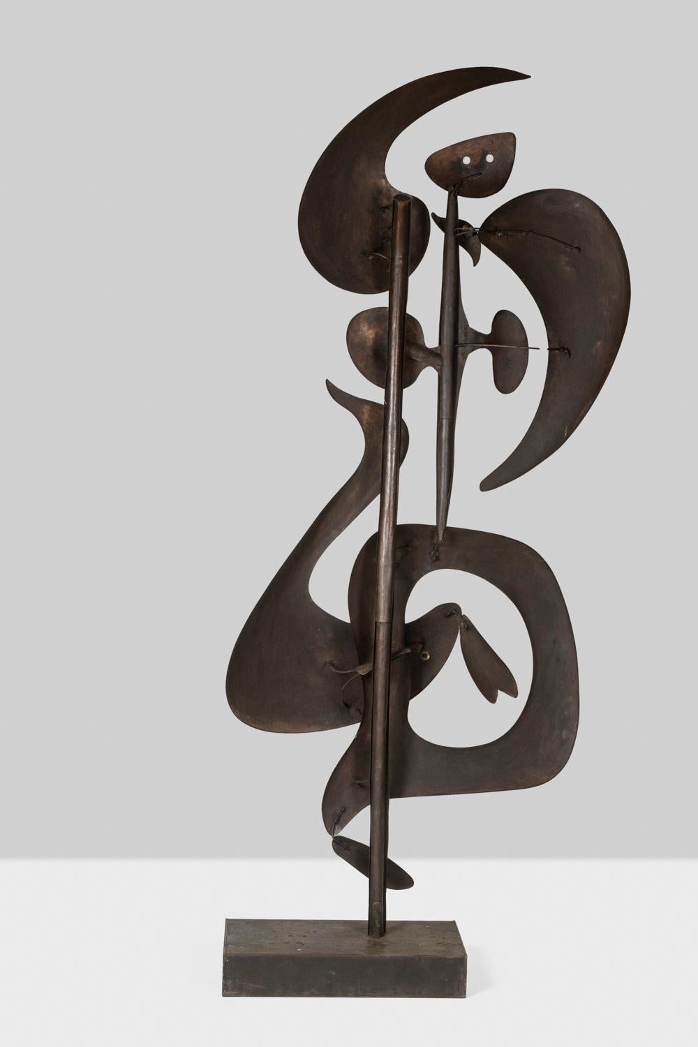 Sculpture intitulée Lutine bombée en métal corten, Oeuvre contemporaine Excellent état - En vente à Saint-Ouen, FR