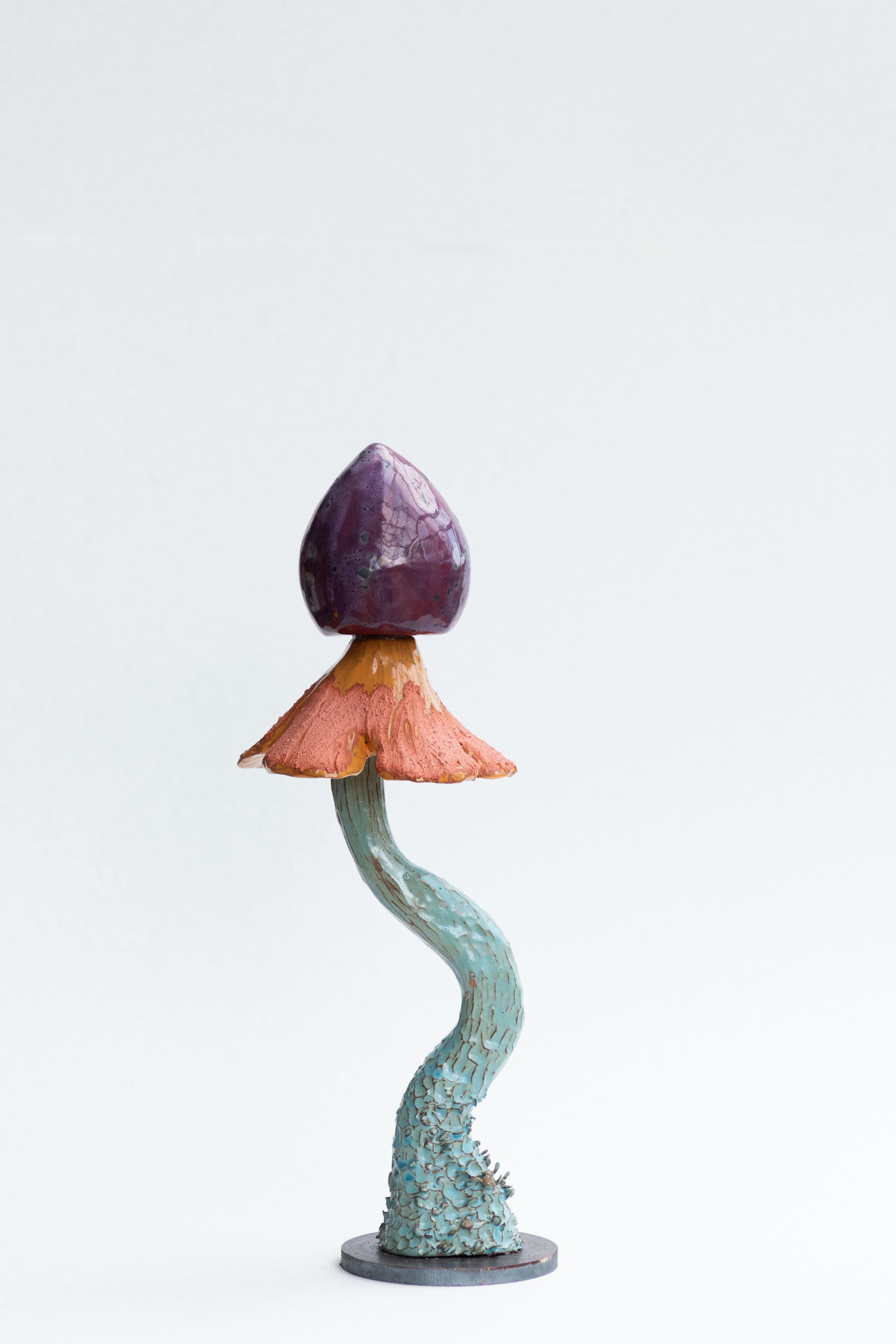 Scultura FUNGHI 22 di Zanellazine Ceramics
Dimensioni: L. 14 x P. 12 x H. 37 cm
Materiali: Argilla rossa.

Circa:
Giovanna Zighetti, ceramista e scenografa, e Lucia Zamberletti, consulente di moda, sono rispettivamente zia e nipote. Nel loro