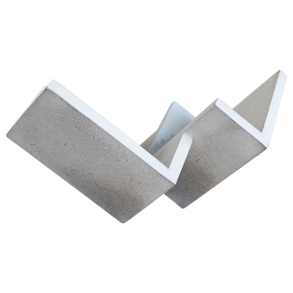 Scultura Geometrica in Calcestruzzo Bianco Realizzata a mano #1 di Manolo Menéndez