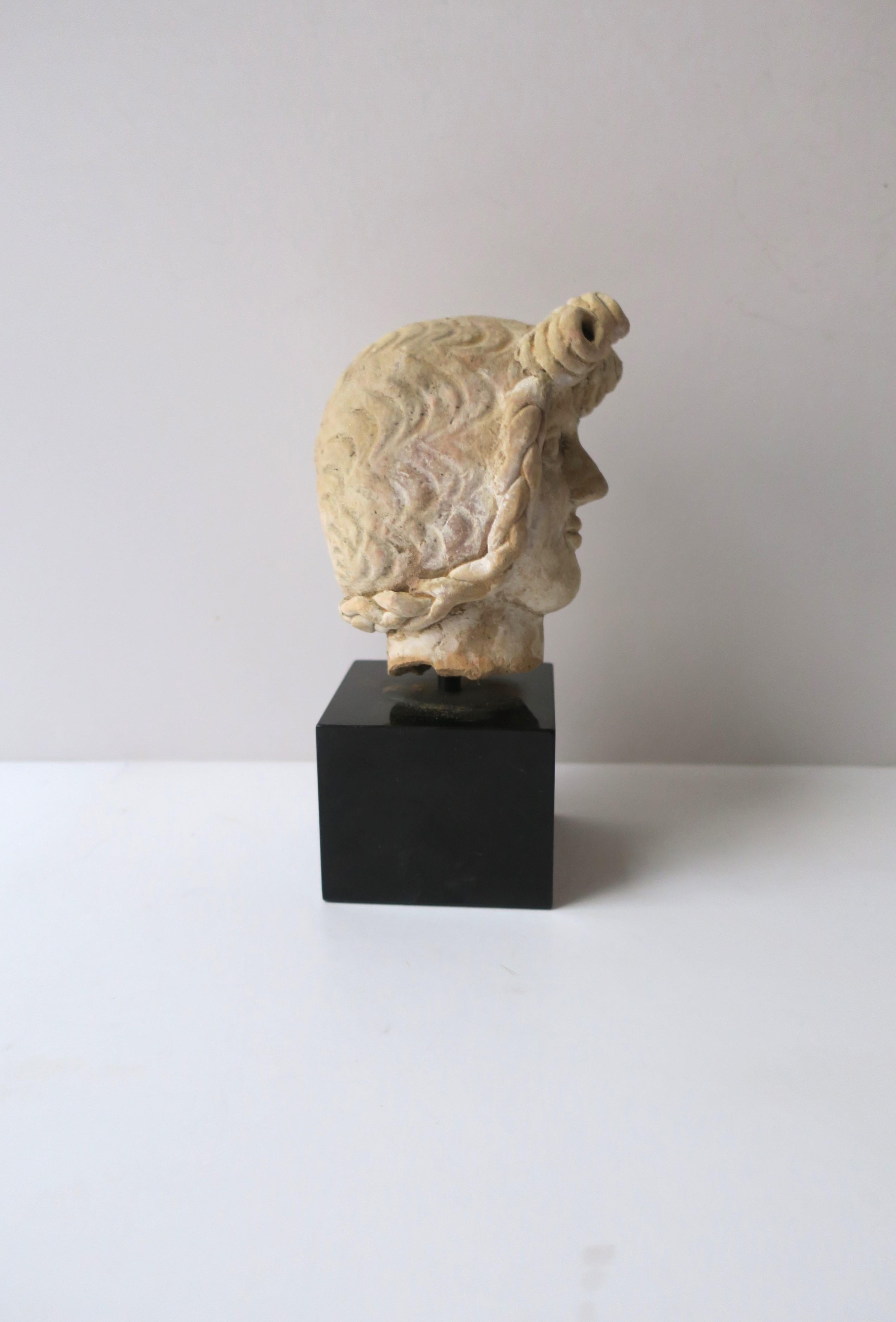 Sculpture Head Bust  For Sale 4
