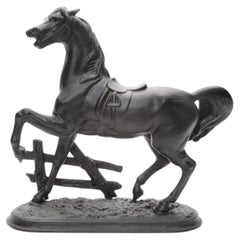 Sculpture « Cheval près de la clôture », Europe, fin du XIXe - début du XXe siècle.