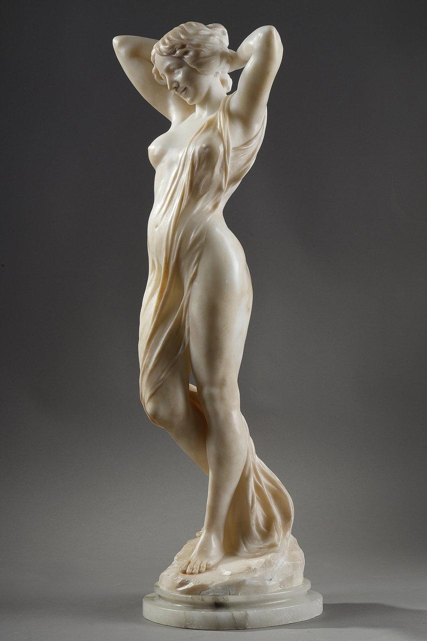 Sculpture in Alabaster of a Woman, Signed A. Del Perugia In Good Condition In Paris, FR