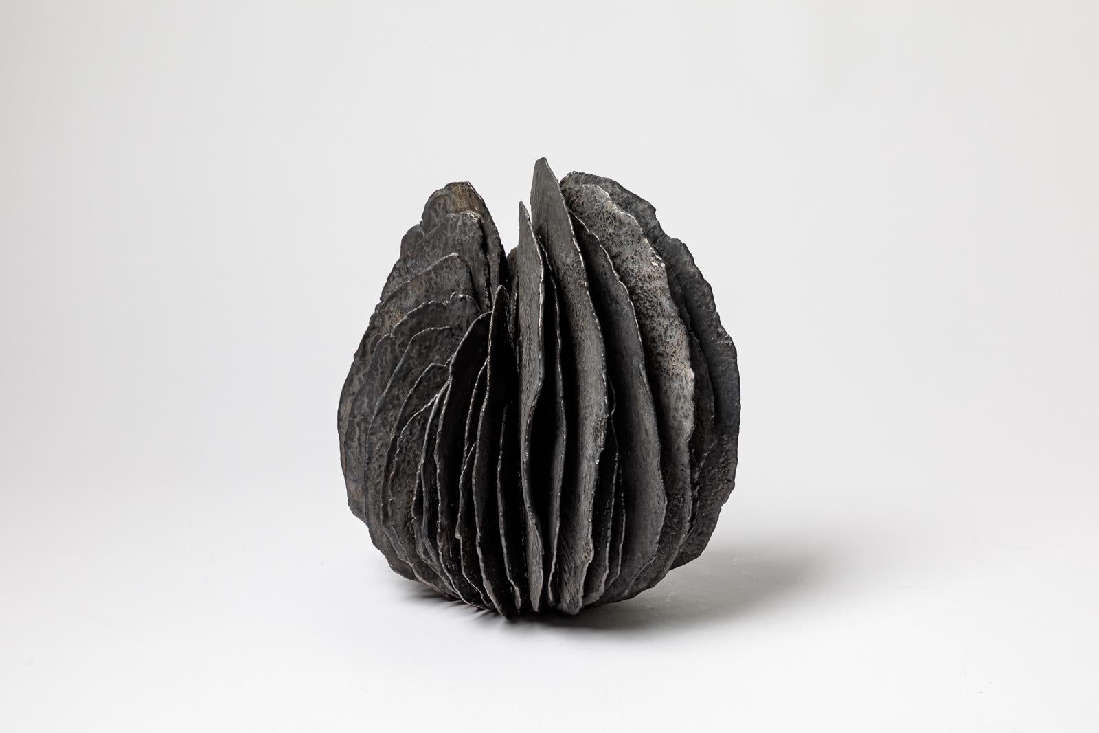 XXIe siècle et contemporain Sculpture en céramique émaillée noire, Jean-Pierre Bonardot, 2025 en vente