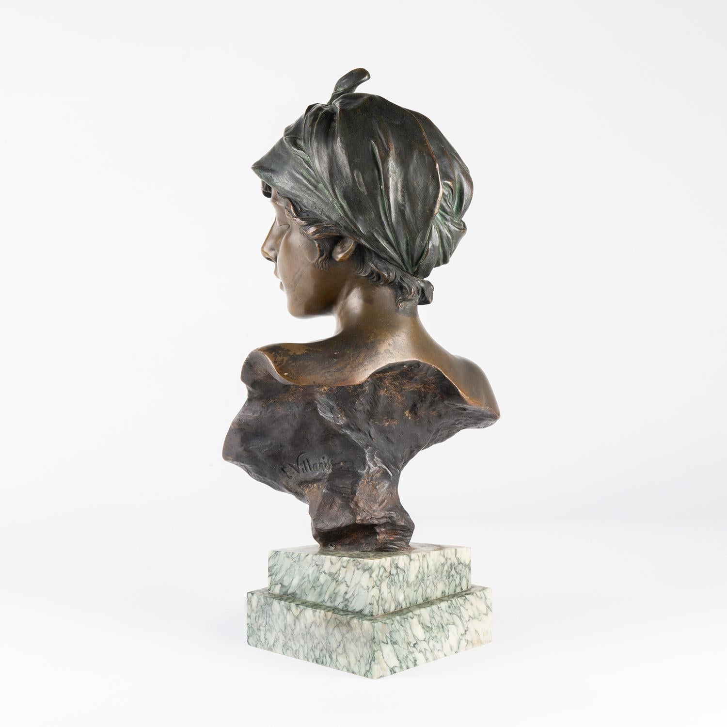 Sculpture in bronze and marble base, Art Nouveau period, circa 1900. In Good Condition For Sale In Saint-Ouen, FR