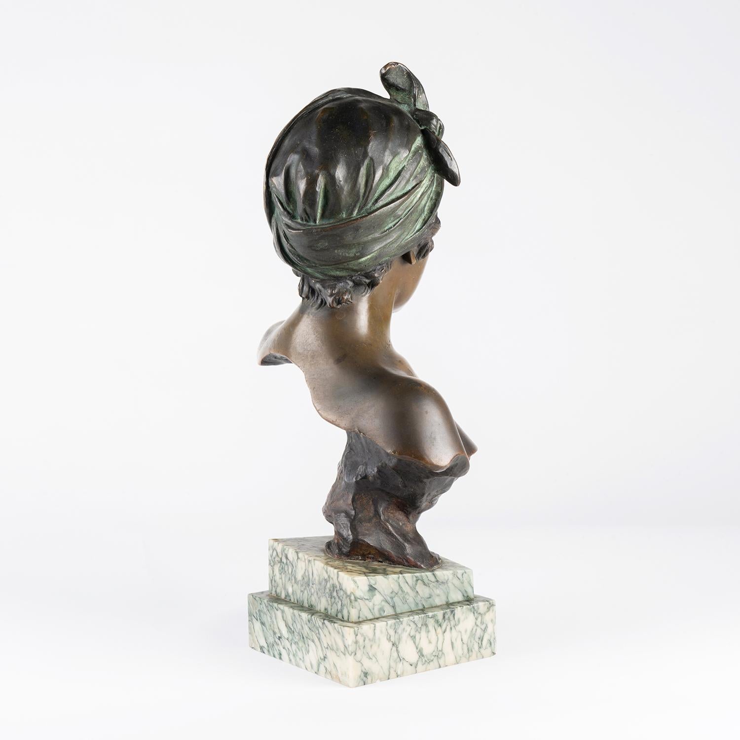 Early 20th Century Sculpture in bronze and marble base, Art Nouveau period, circa 1900. For Sale