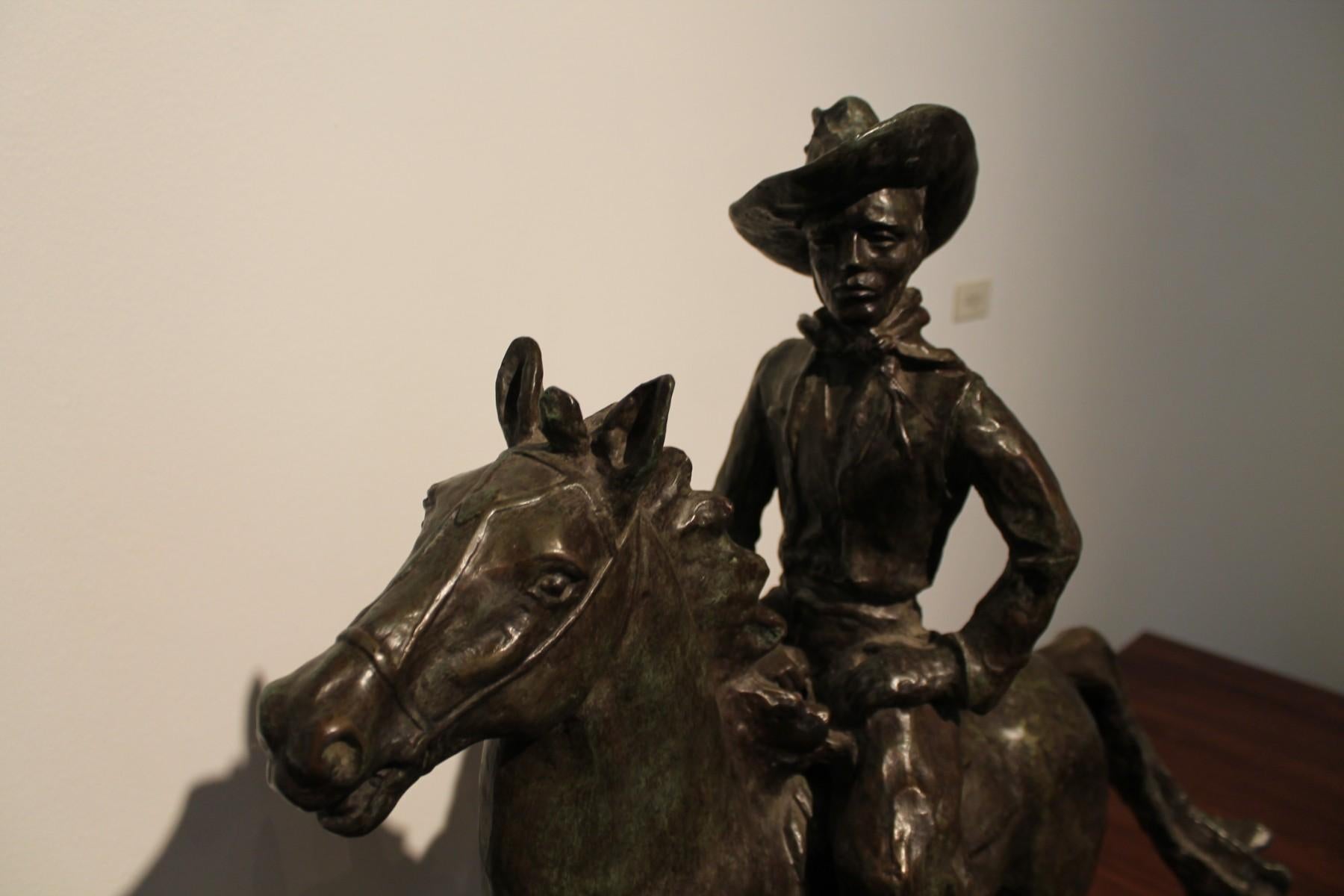 Bronze-Skulptur „“ Cowboy auf seinem Pferd“ von Paul Sersté, Belgien  im Zustand „Gut“ im Angebot in Brussels, BE