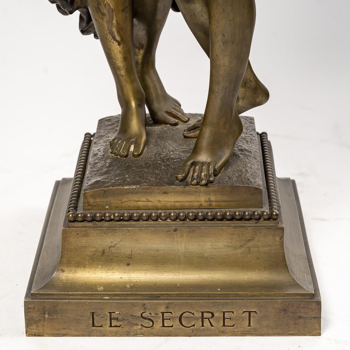 Sculpture en bronze, signée Ferville Suan, « Le secret » Bon état à Saint-Ouen, FR