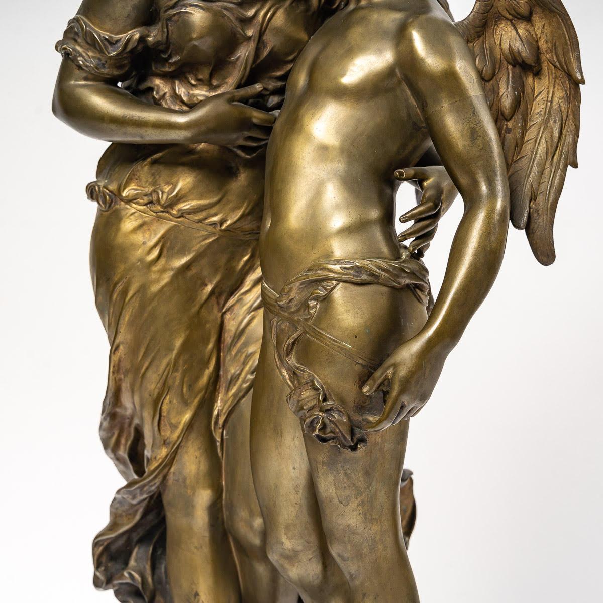XIXe siècle Sculpture en bronze, signée Ferville Suan, « Le secret »